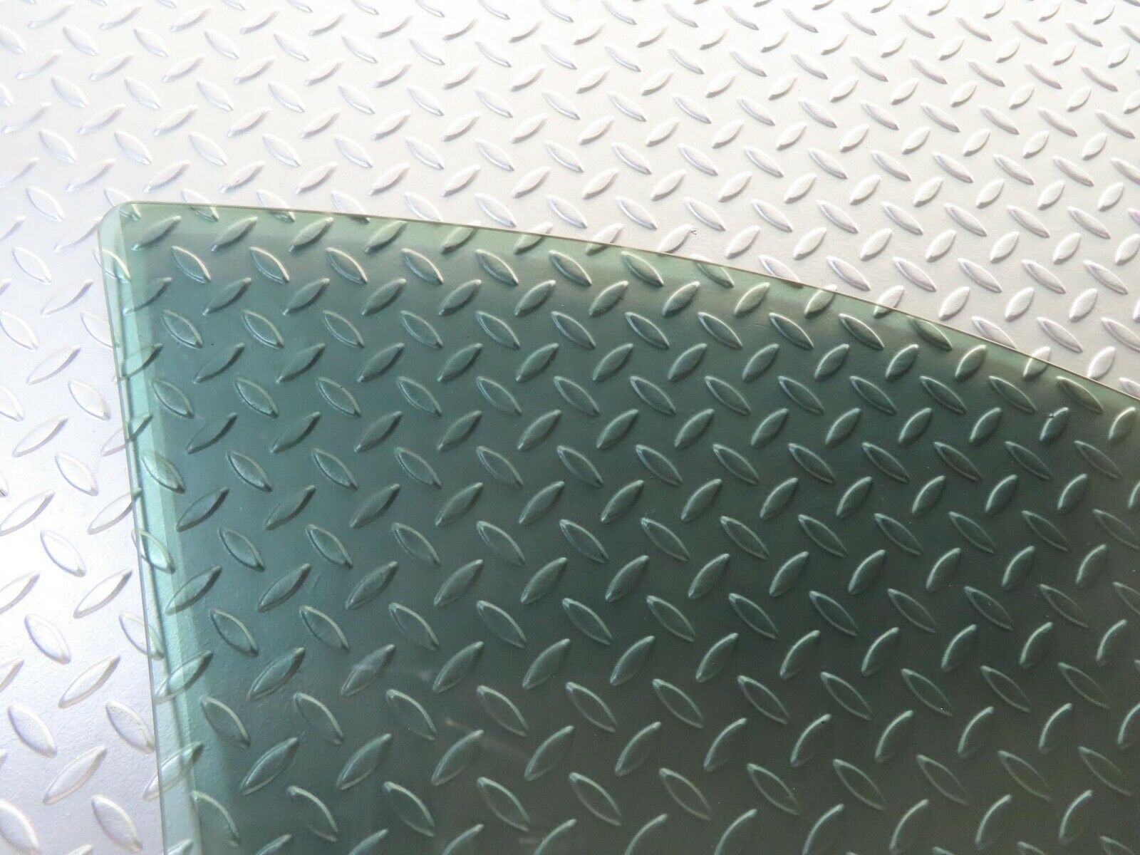 11228 Mercedes-Benz W221 S320 Front Left Door Window Glass