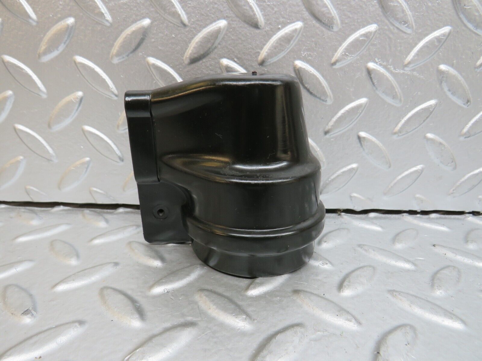 29601 Mercedes-Benz W124 230E Ignition Coil Protective Cap 0001581785