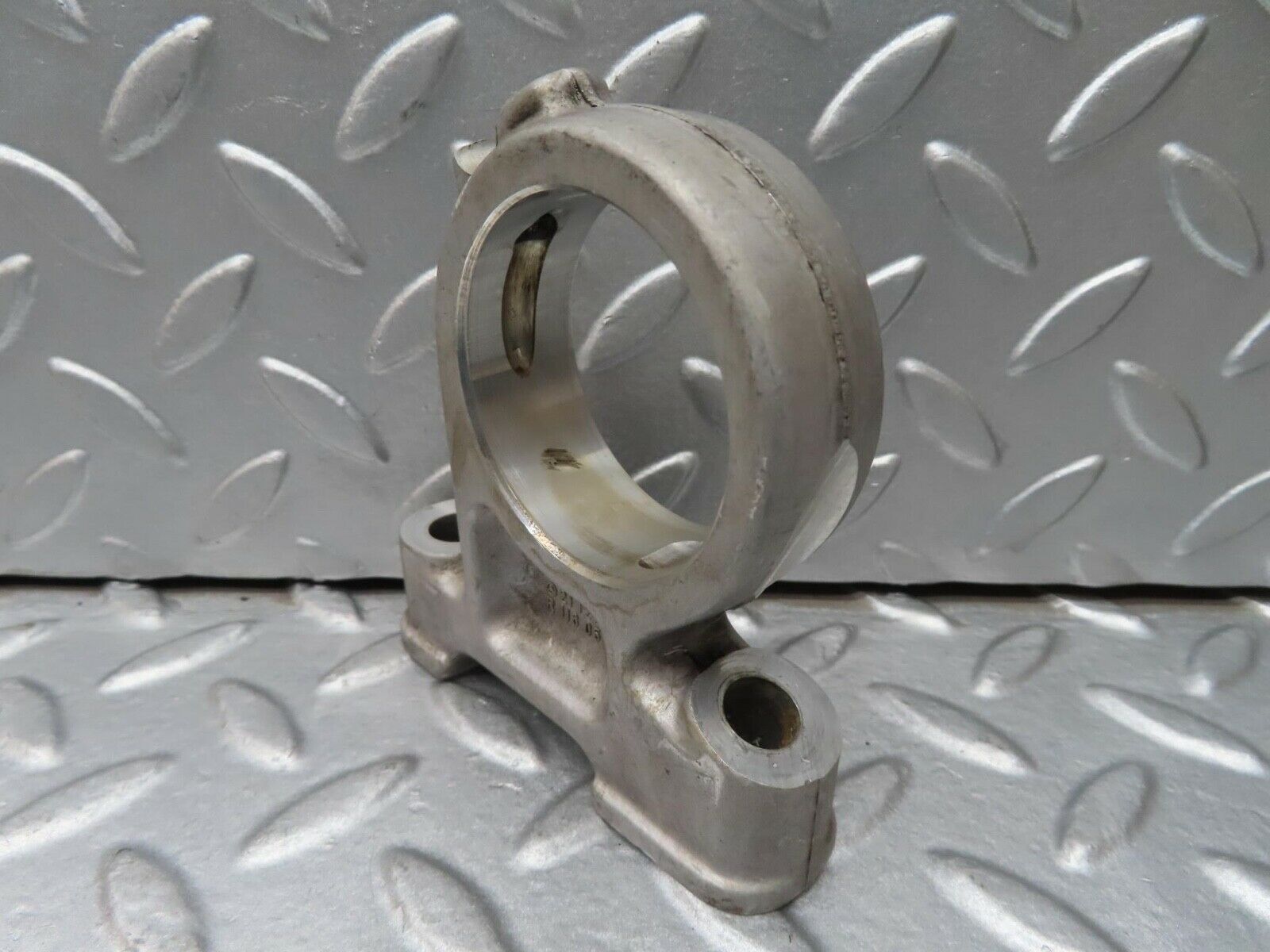 16552 Mercedes-Benz C107 350SLC Coupe Camshaft Tower Bearing 1160512112