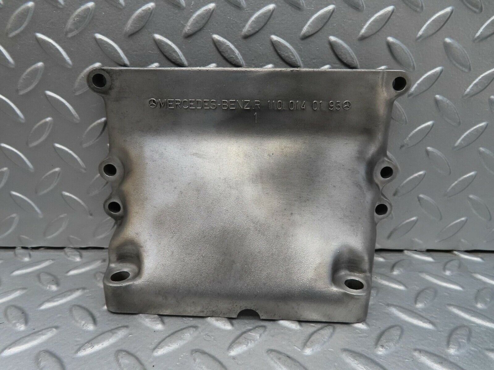 16024 Mercedes-Benz W123 280E Gearbox Support 1100140195