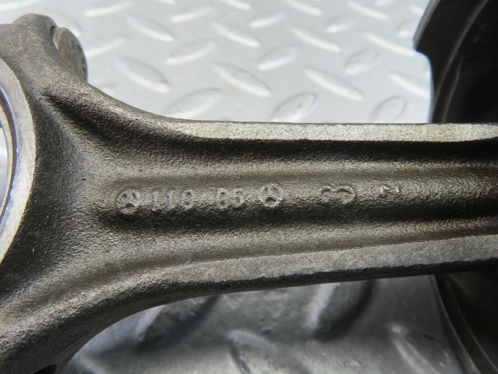 9888 Mercedes-Benz C123 280CE Coupe Piston With Connecting Rod 86.976 mm