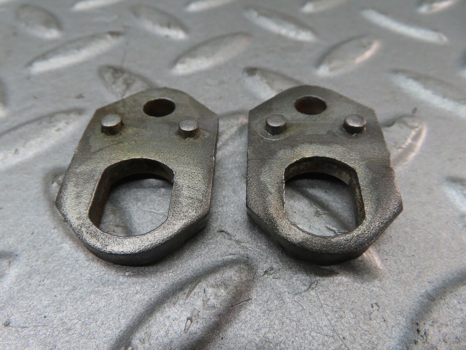 17734 Mercedes-Benz W116 450SEL Fuel Injector Bracket