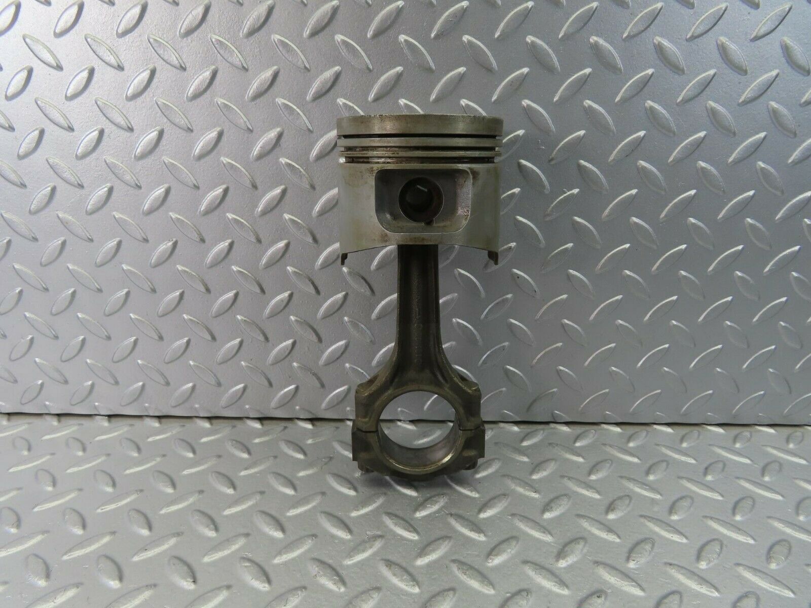 10137 Mercedes-Benz C123 230CE Coupe Piston With Connecting Rod 95.475 mm