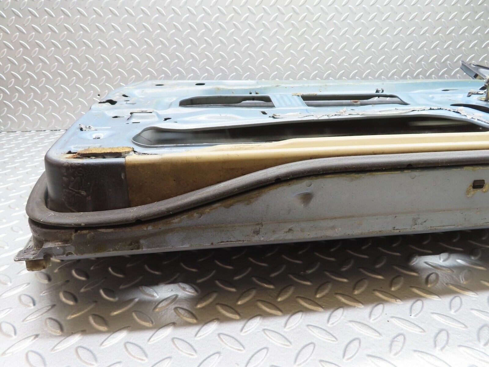 11880 Mercedes-Benz R129 300SL Coupe Left Door