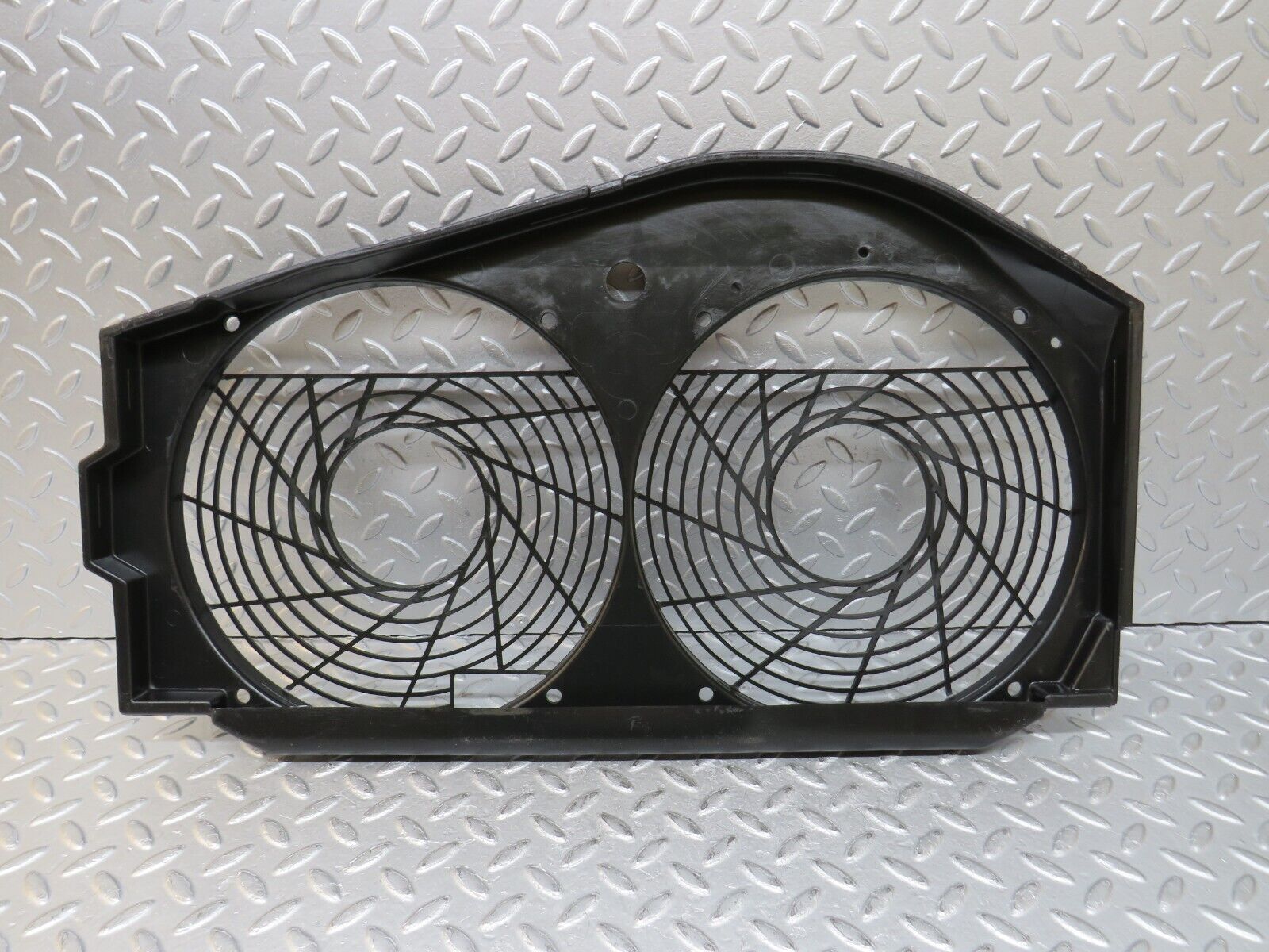 36193 Mercedes-Benz W126 420SE Radiator Fan Shroud Fan Cover 1265052355