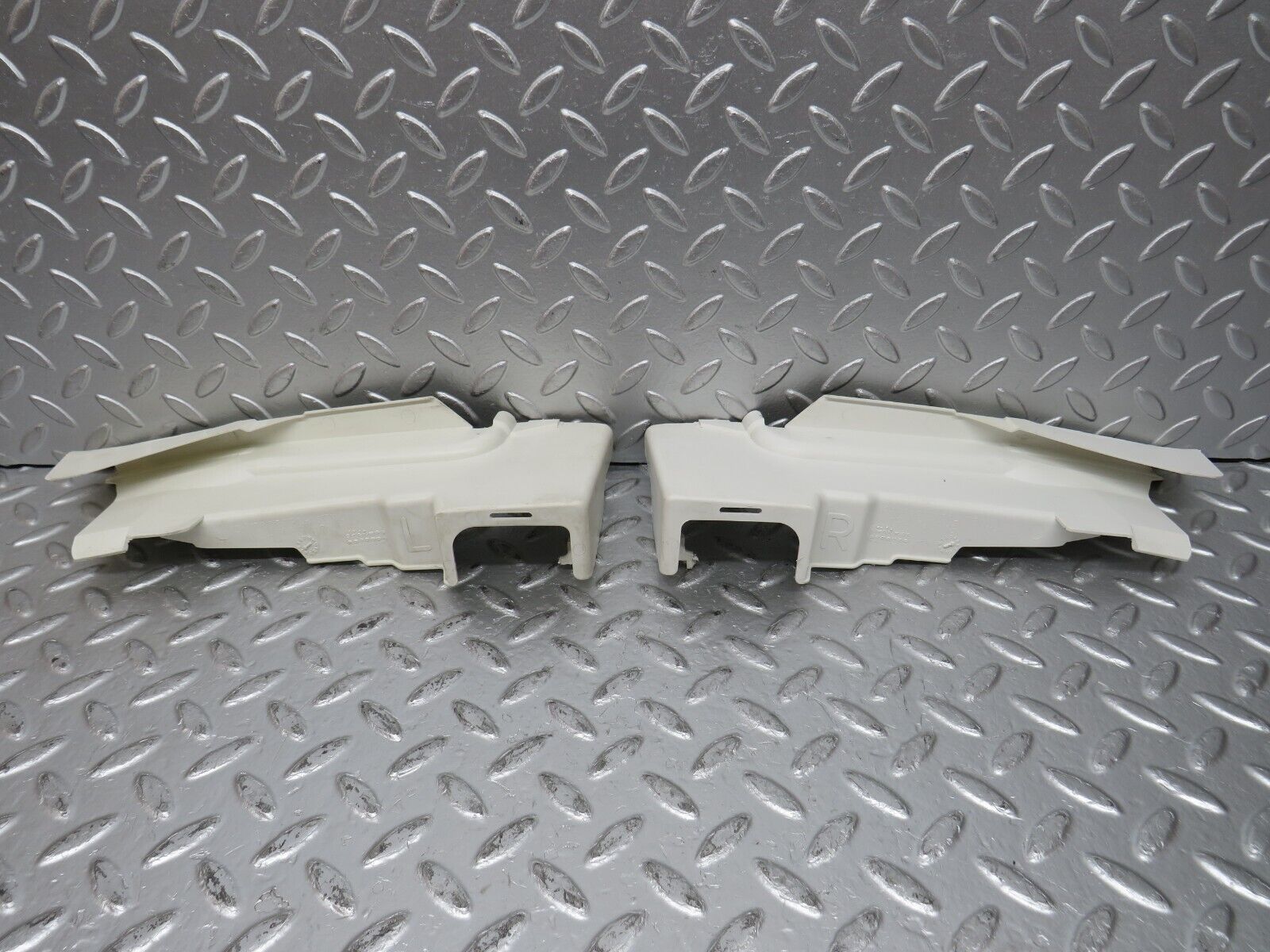 31221 Mercedes-Benz S124 220TE Fr. Door Lock Cover Pair 1247231808 1247231708