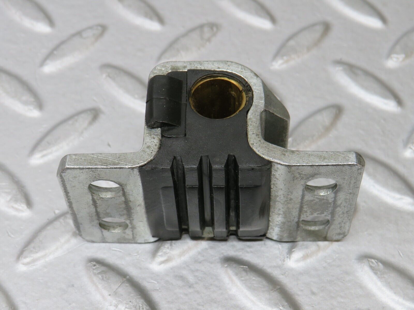 36130 Mercedes-Benz W126 420SE Door Lock Latch Left Side