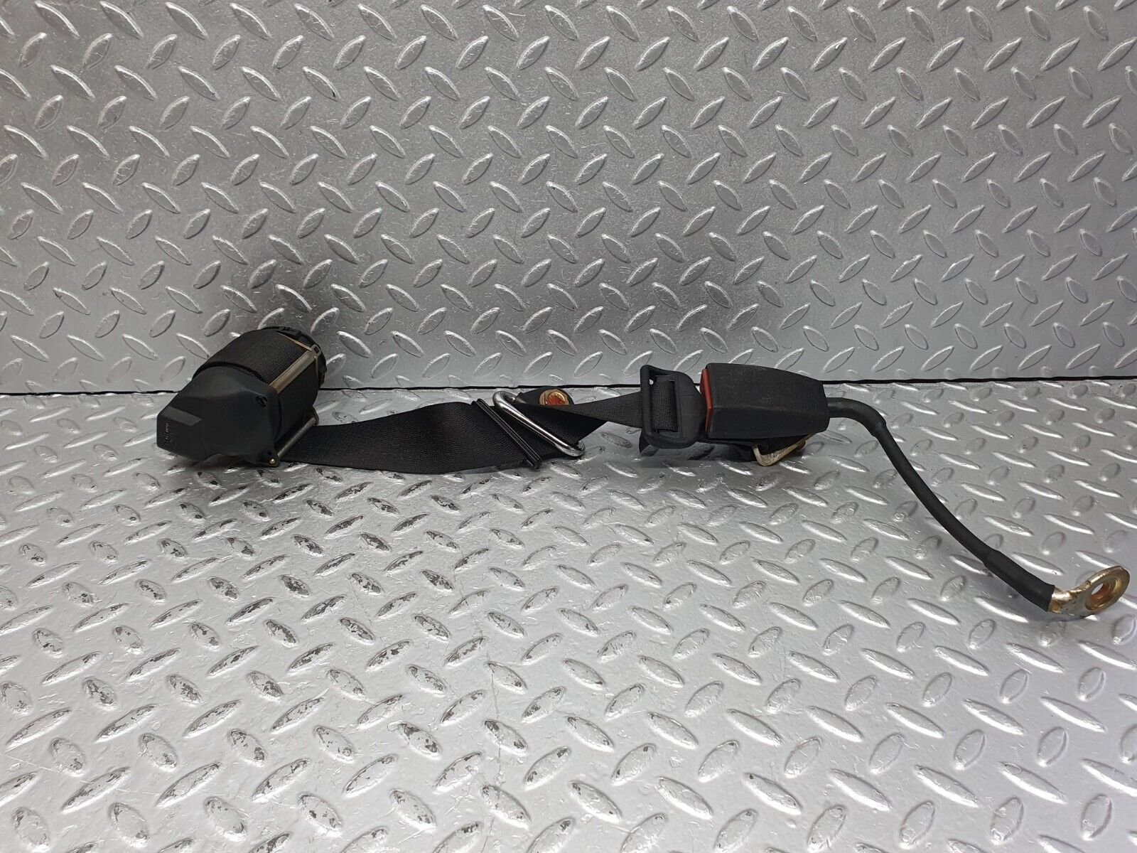 41268 Mercedes-Benz W126 300SE Rear Seat Belt Set With Buckles 124860050396 1248600585 1248601185