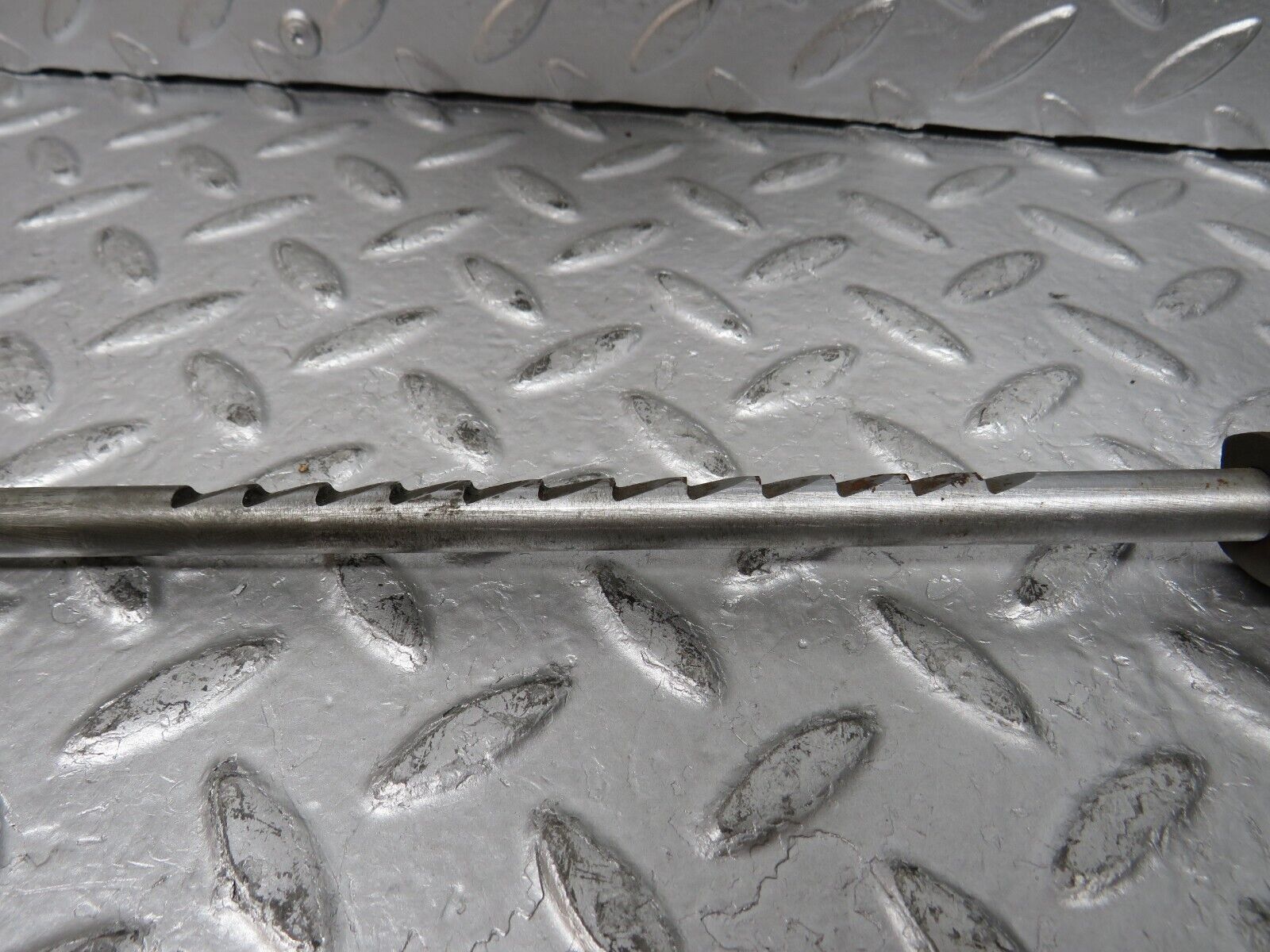 29786 Mercedes-Benz W123 230E Handbrake Regulator