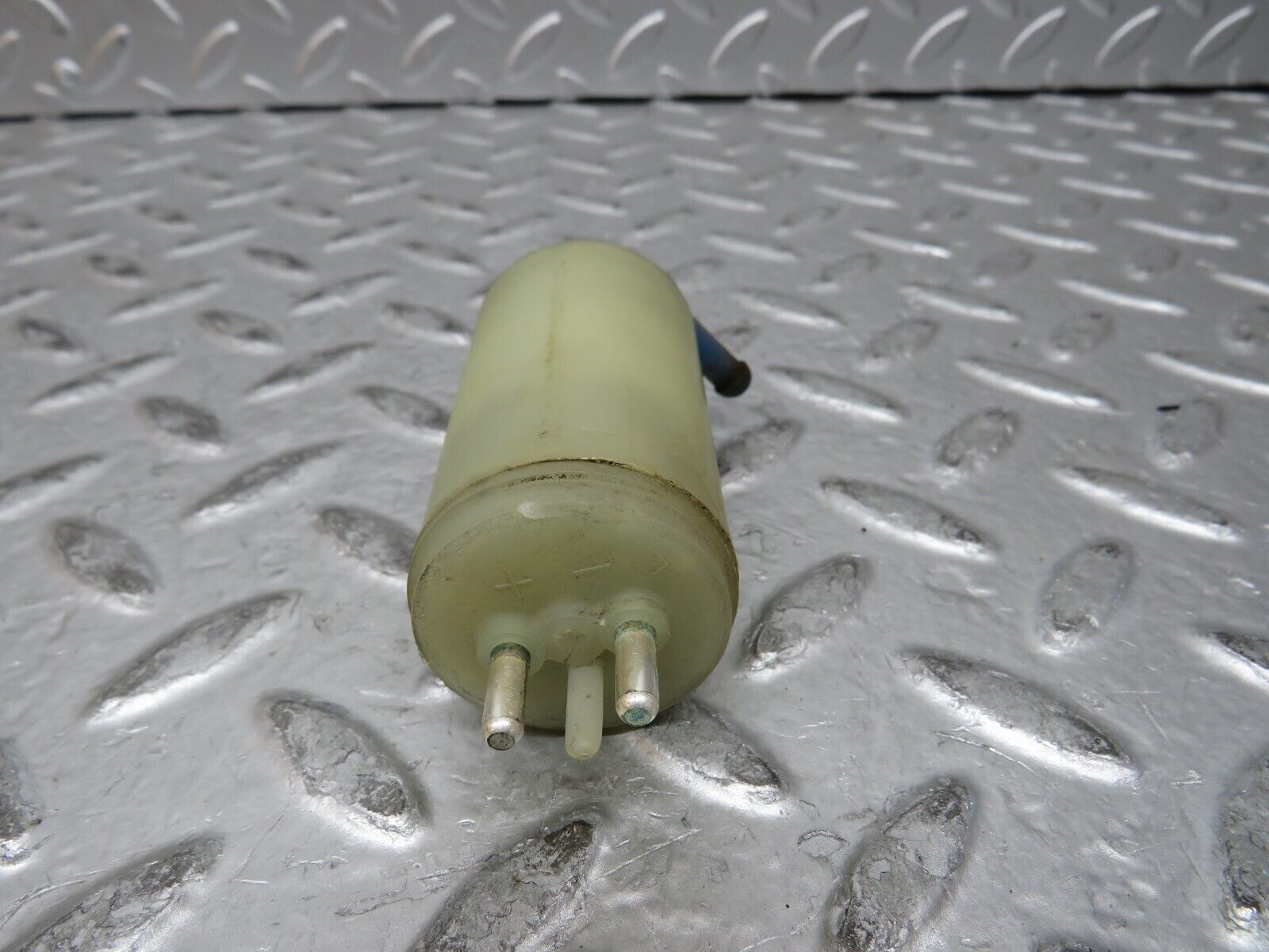 28822 Mercedes-Benz W123 230E Windscreen Washer Pump