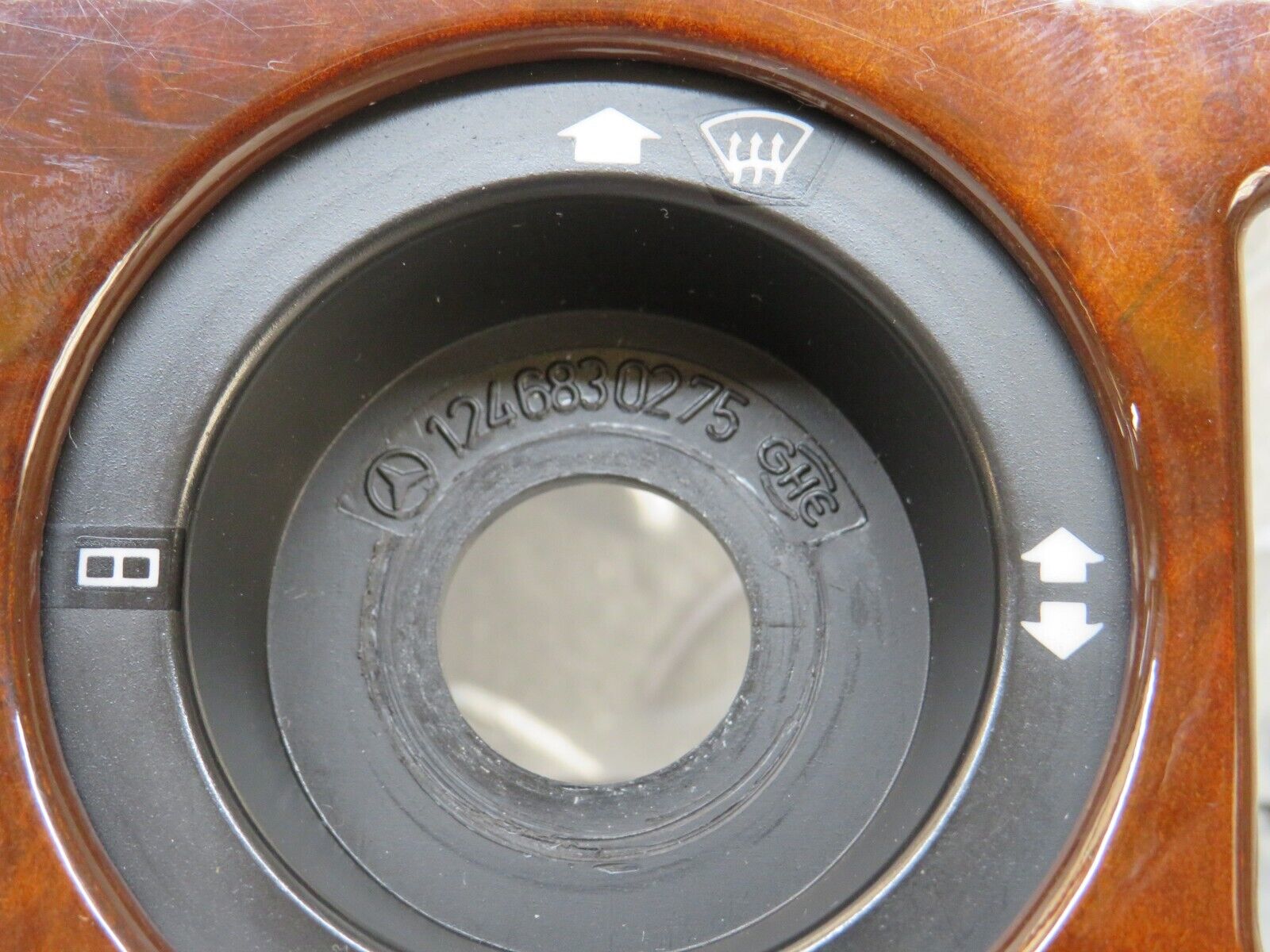 26543 Mercedes-Benz C124 220CE Coupe Heater Control Panel Wood Trim 1246830275