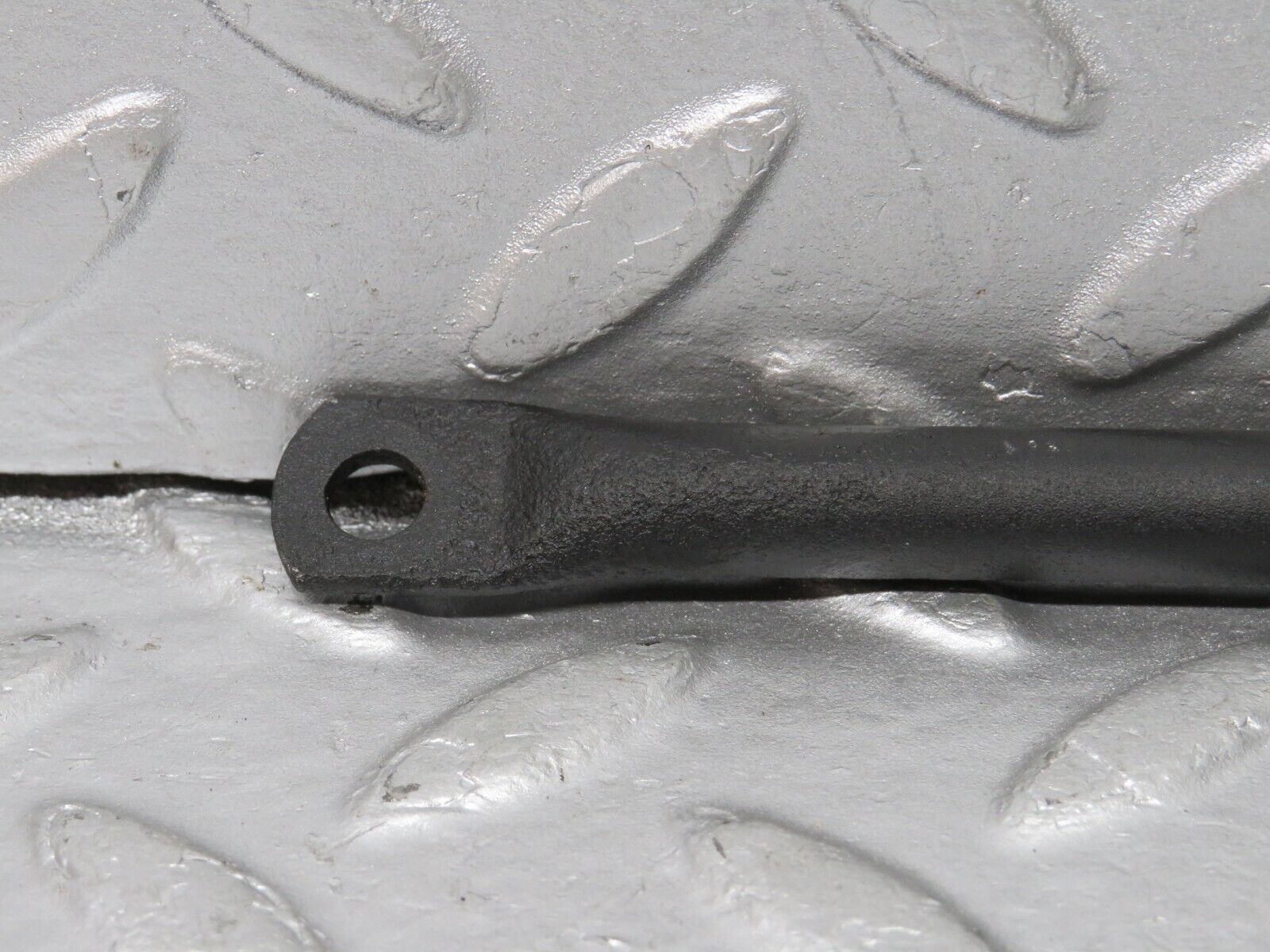 40515 Mercedes-Benz W110 230 Air Intake Manifold Support Bracket