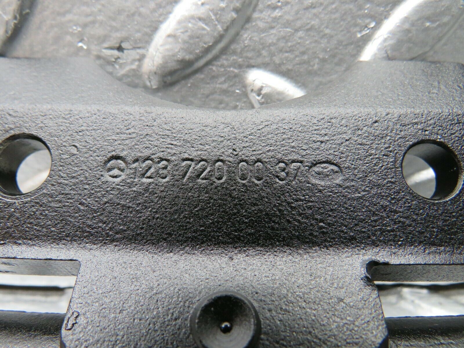 23119 Mercedes-Benz C123 230CE Coupe Door Hinges Pair 1237200037