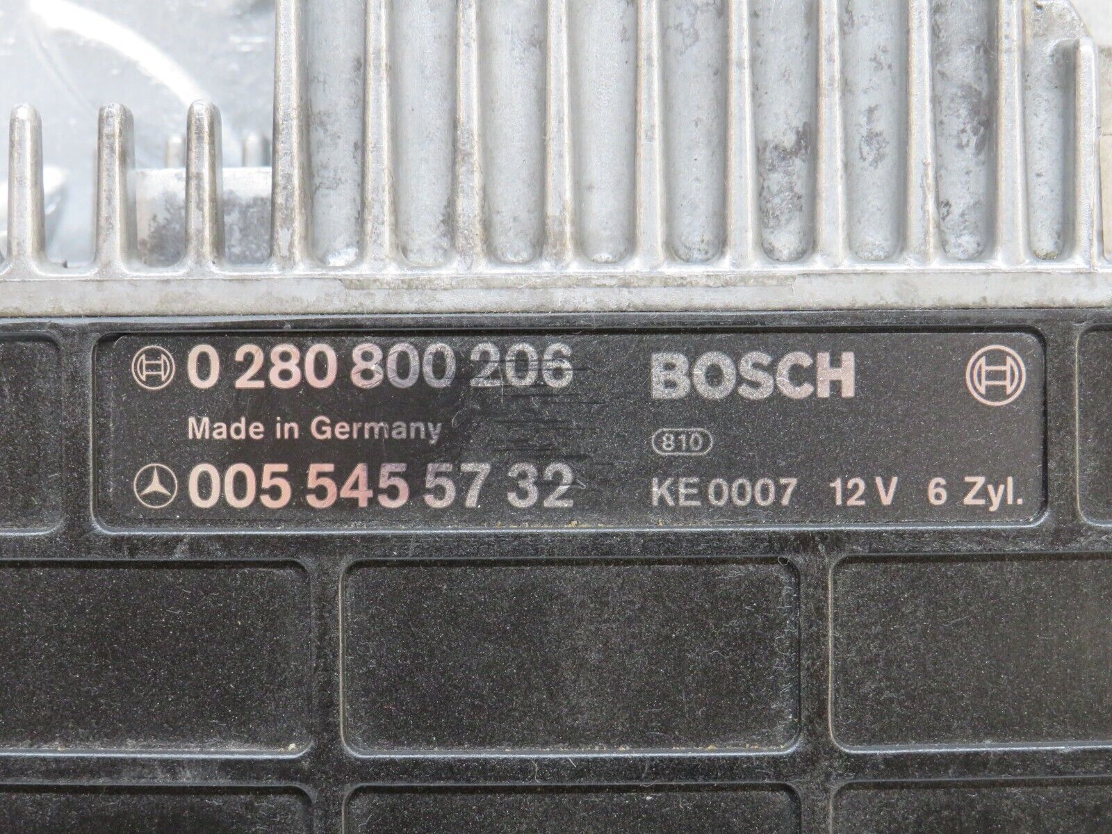32739 Mercedes-Benz W124 Engine Control Unit Bosch 0280800206 0055455732