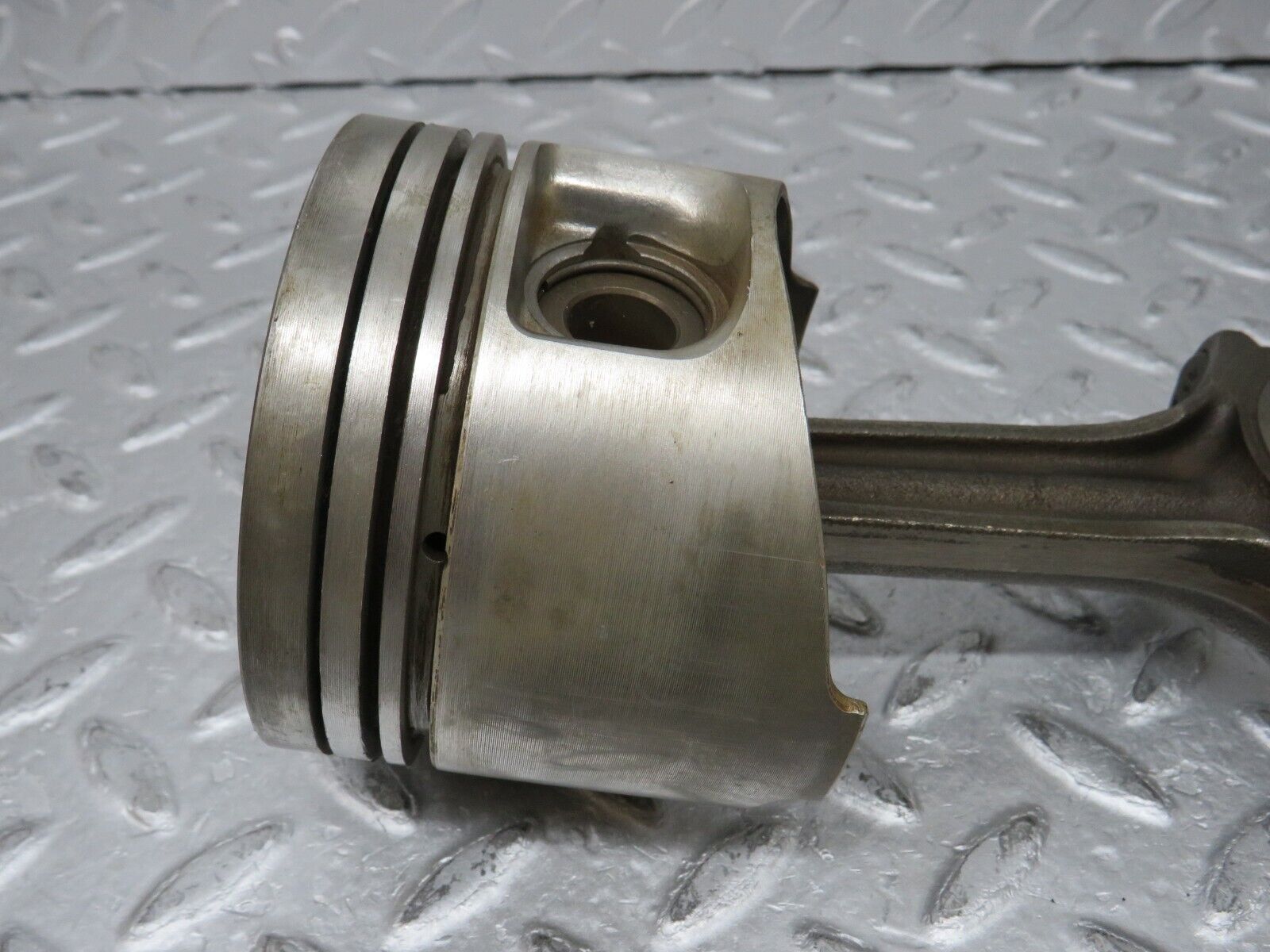 37129 Mercedes-Benz C126 420SEC Coupe Piston With Connecting Rod 92.005 mm
