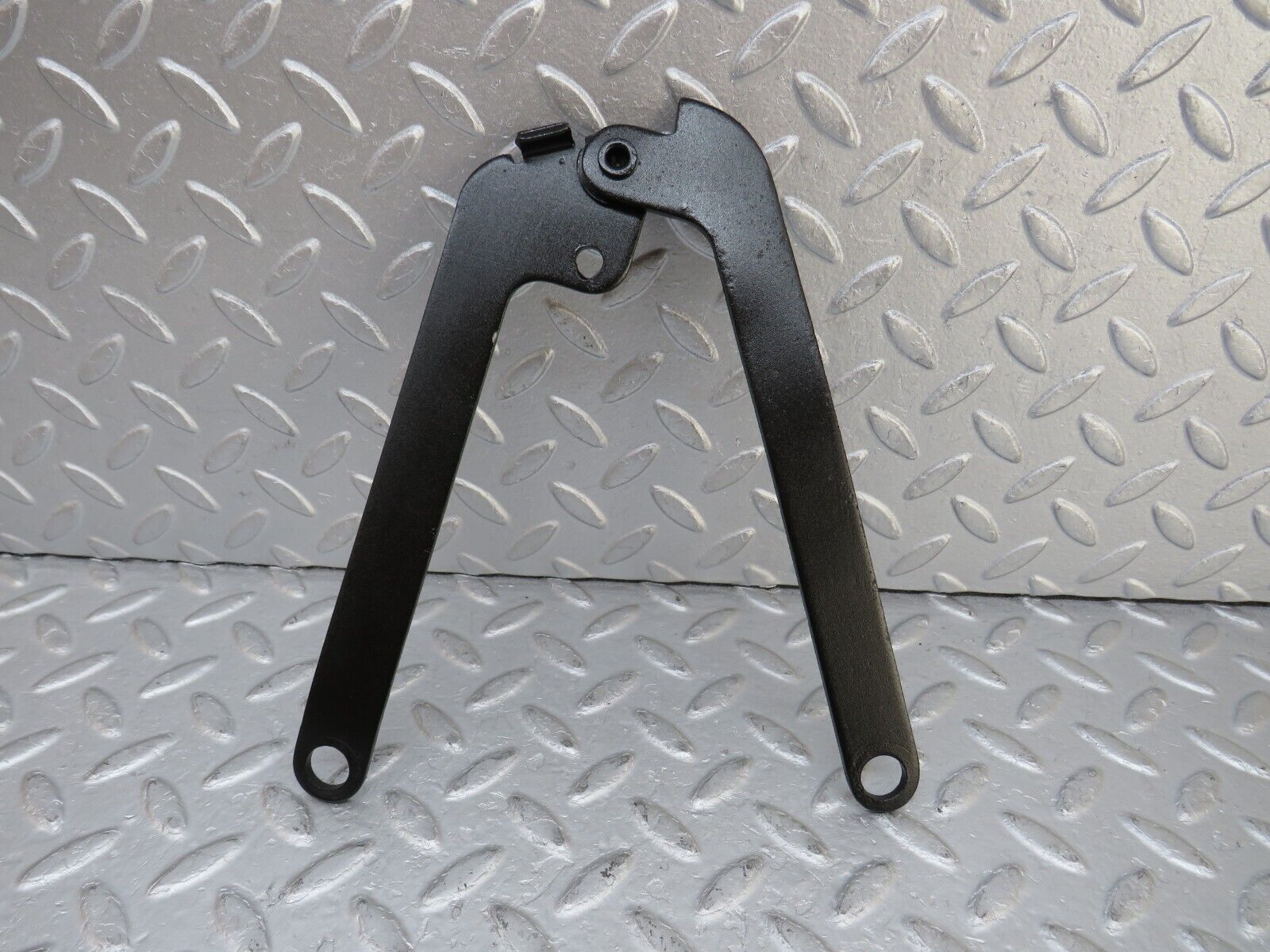 35780 Mercedes-Benz W108 Bonnet Hinge Right Side