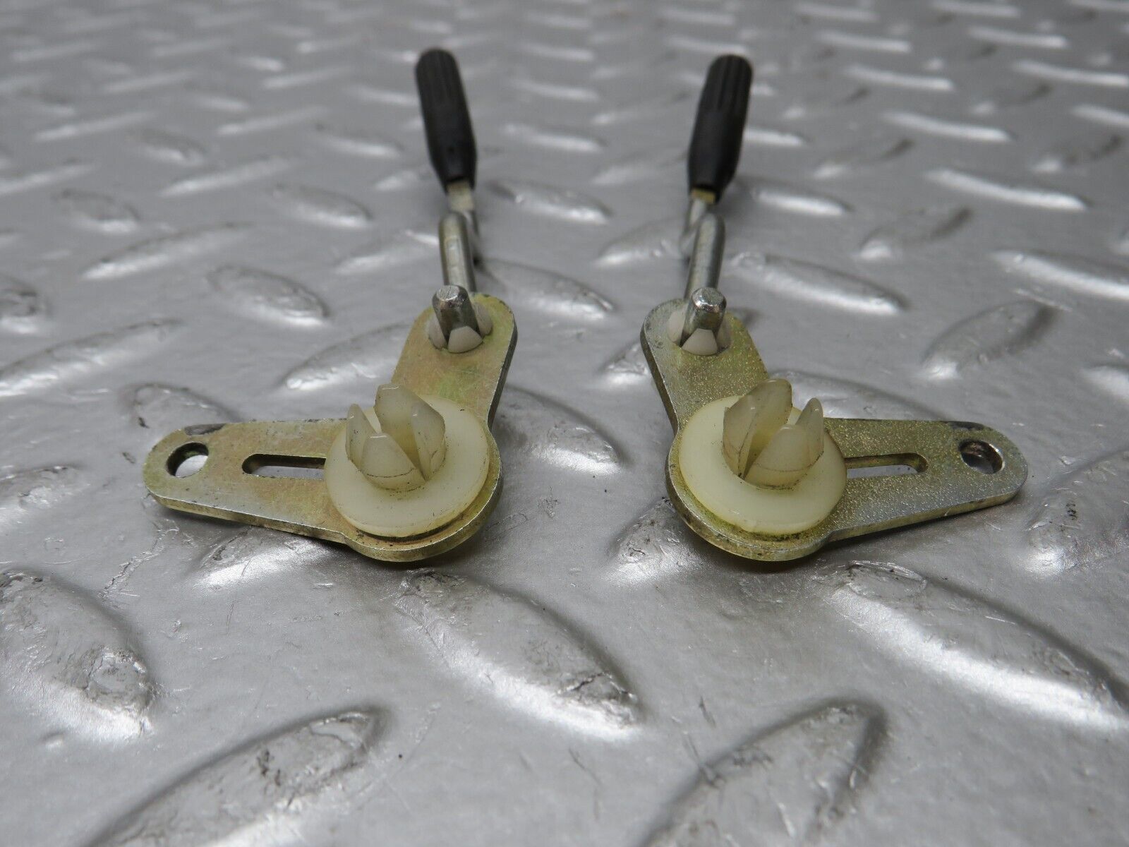 32198 Mercedes-Benz W123 230E Rear Door Lock Knob Pair