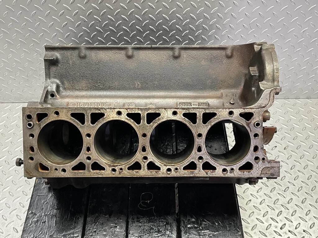 0205 Mercedes-Benz W116 350SE Engine Block M116.985 1160111001