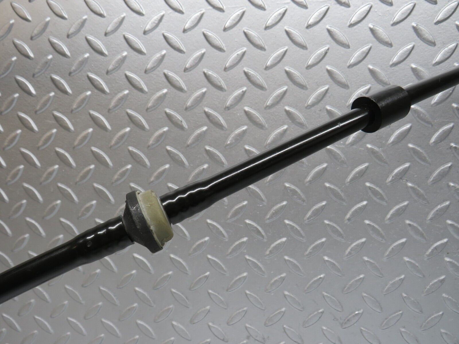 38180 Mercedes-Benz A124 320E Cabriolet Brake Servo Vacuum Pipe