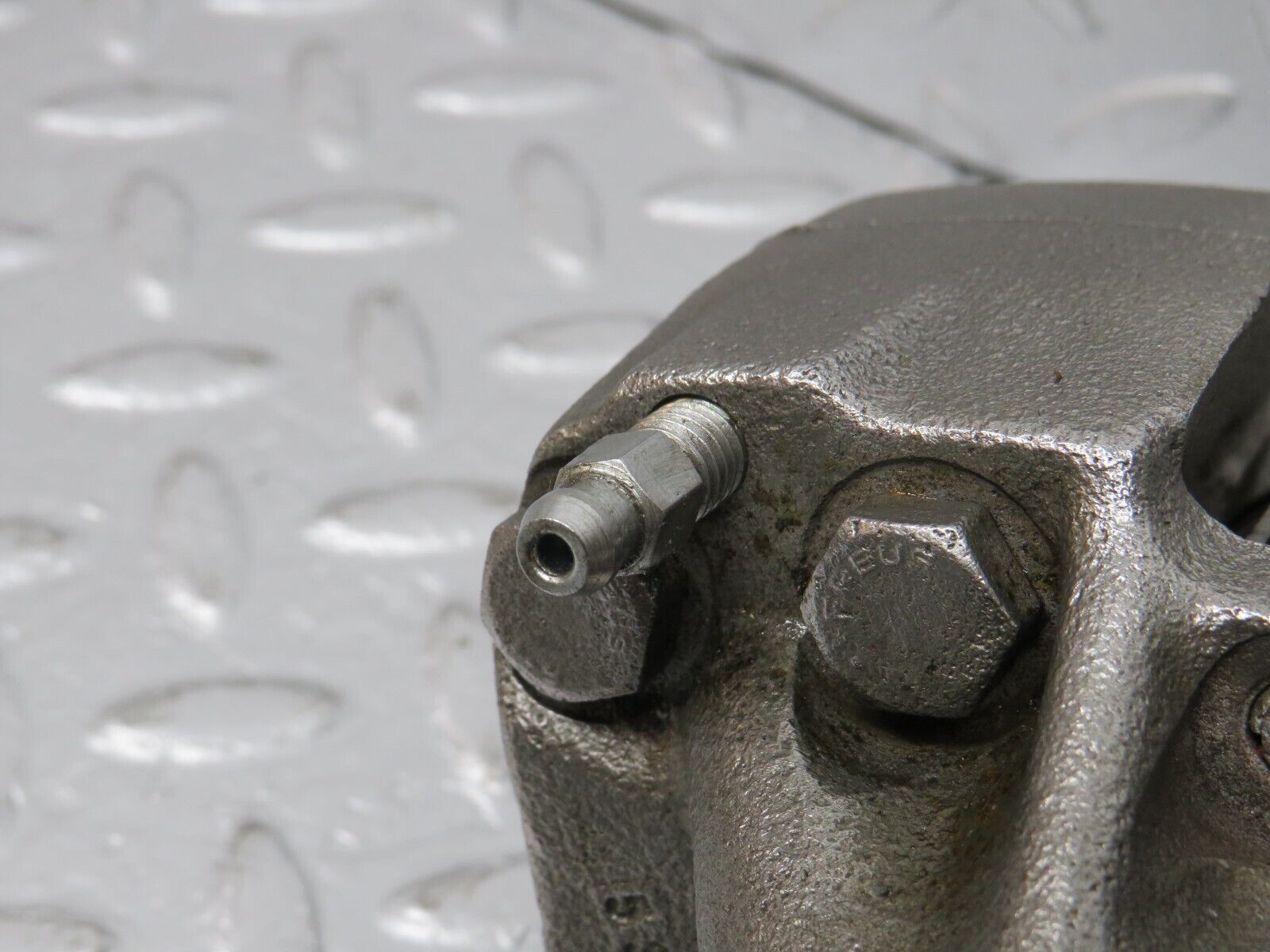 39452 Mercedes-Benz R129 320SL Coupe Front Right Brake Caliper ATE 36