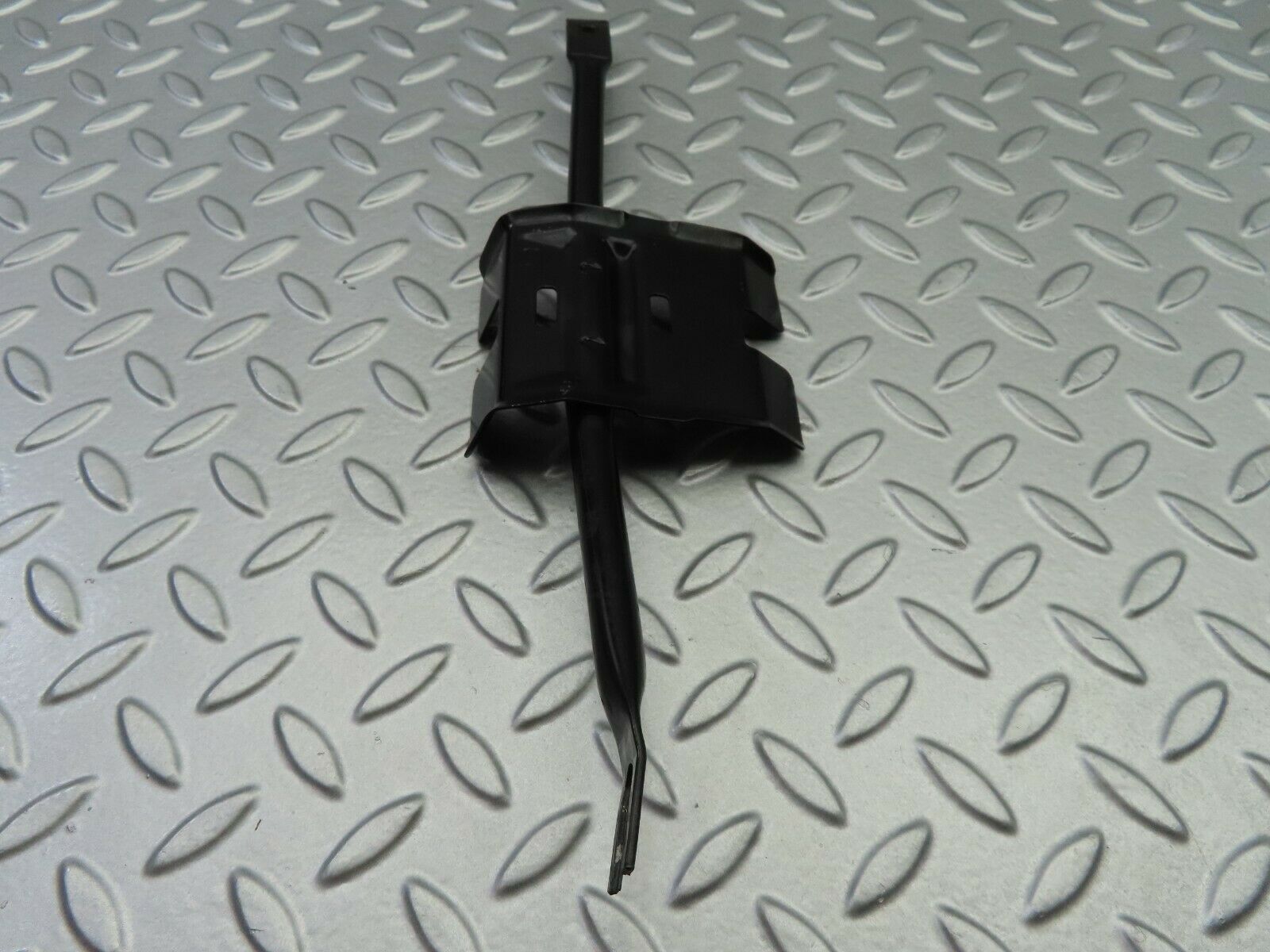 6493 Mercedes-Benz S124 E220 Wagon Heater Blower Holder Bracket