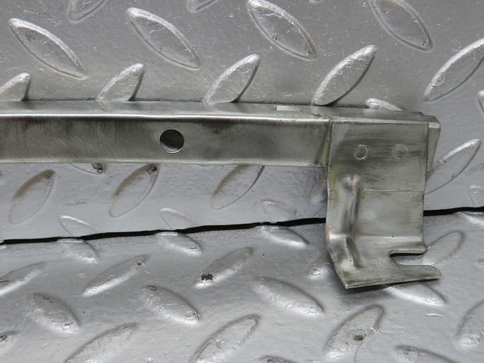 32084 Mercedes-Benz W123 230E Rear Left Window Channel