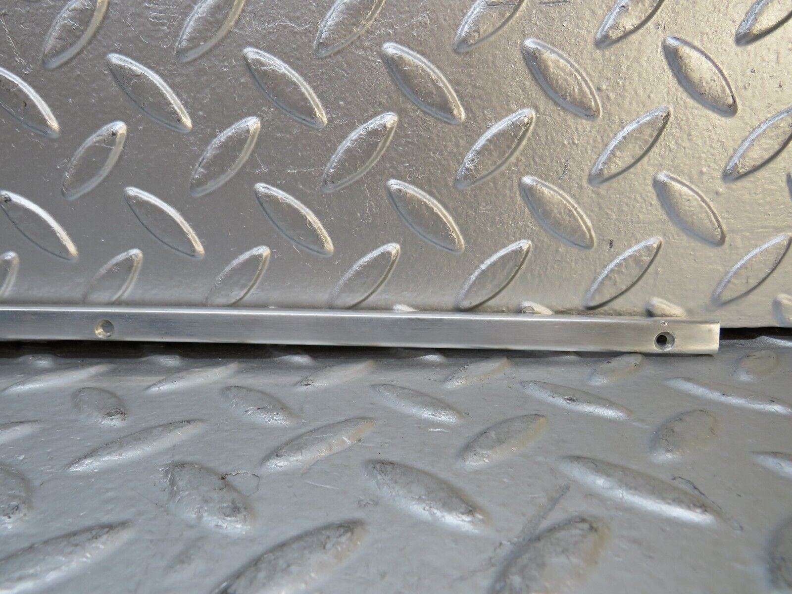 29930 Mercedes-Benz W123 230E Sunroof Chrome Trim