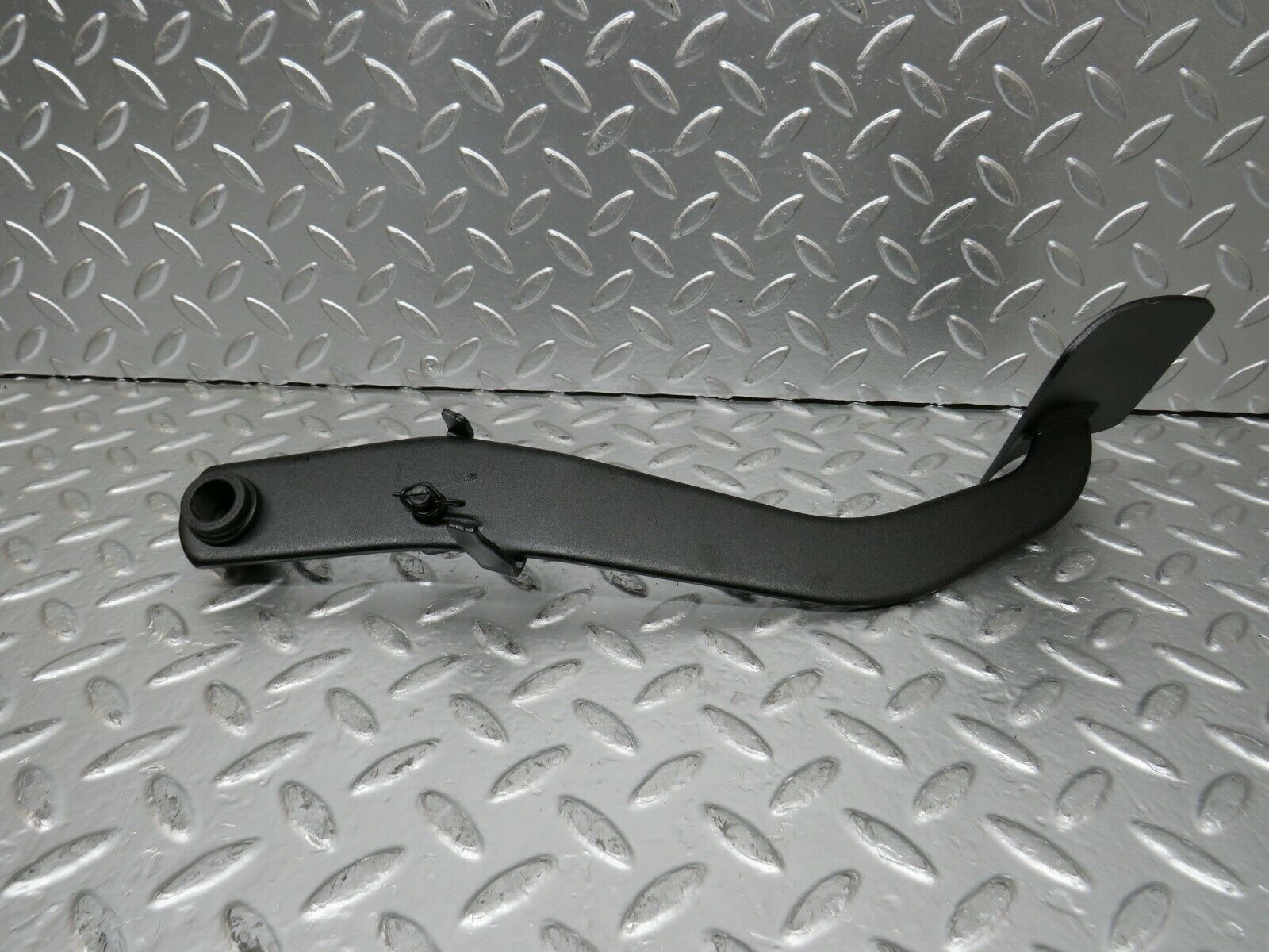 24243 Mercedes-Benz S124 220TE Wagon Brake Pedal
