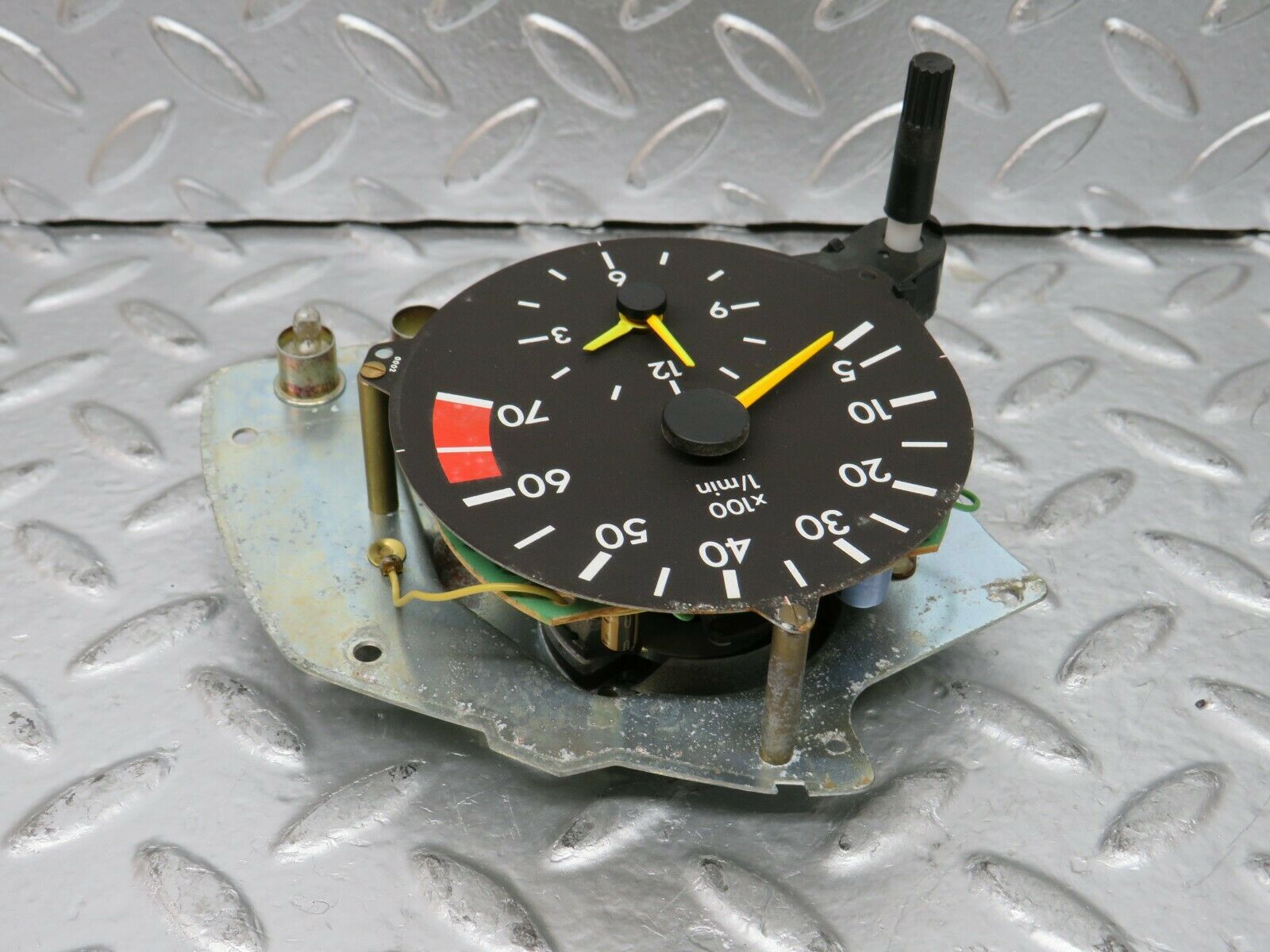 24367 Mercedes-Benz S124 220TE Instrument Cluster Tachometer Gauge 1245423201