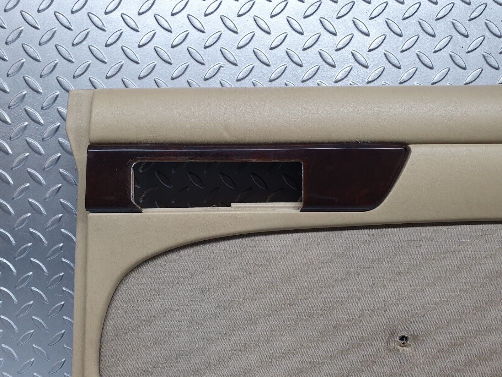 41119 Mercedes-Benz W126 300SE Rear Right Door Card Beige 1267370270