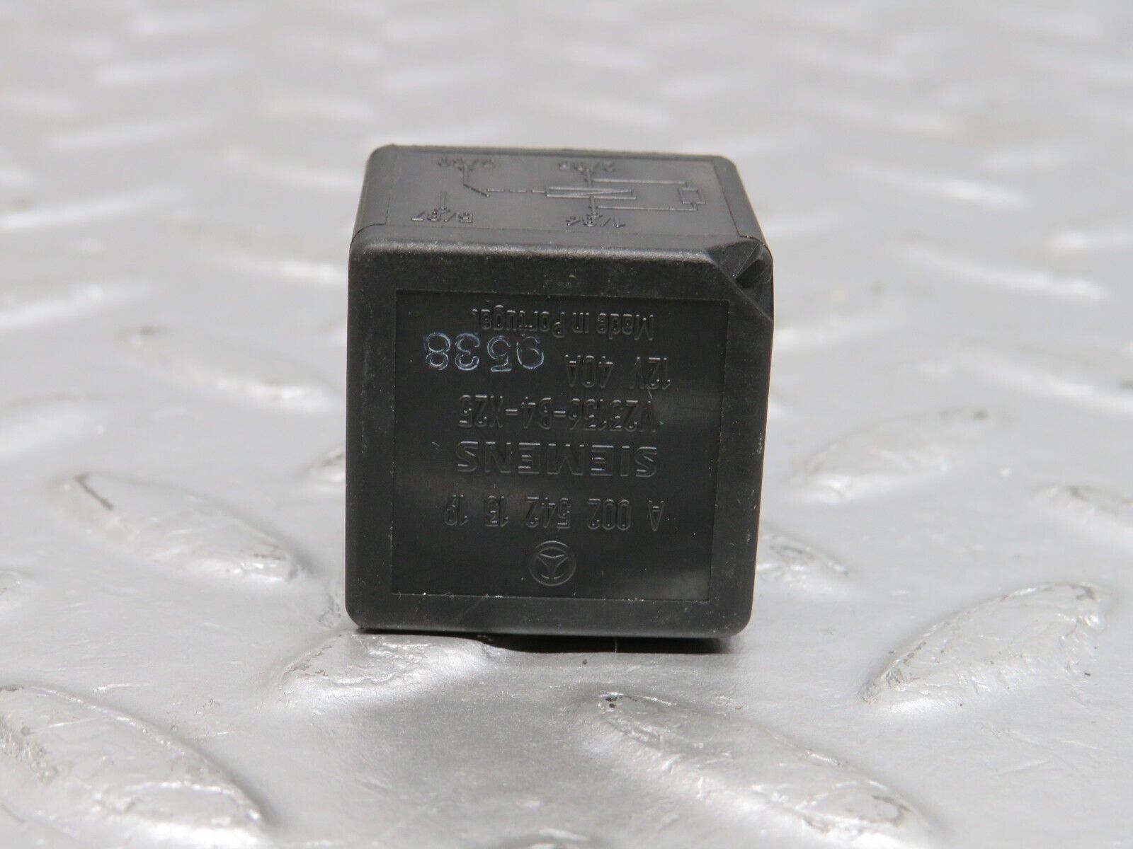 39648 Mercedes-Benz R129 320SL Coupe Multi Purpose Relay 0025421319