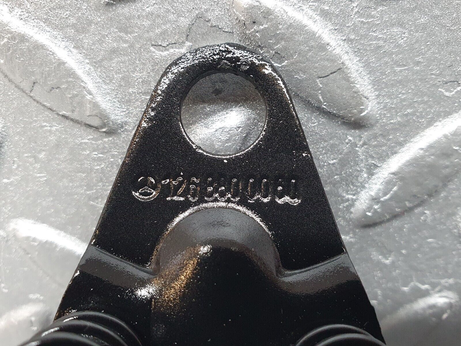 41167 Mercedes-Benz W126 300SE Bonnet Lock Catch Pair 1268800060