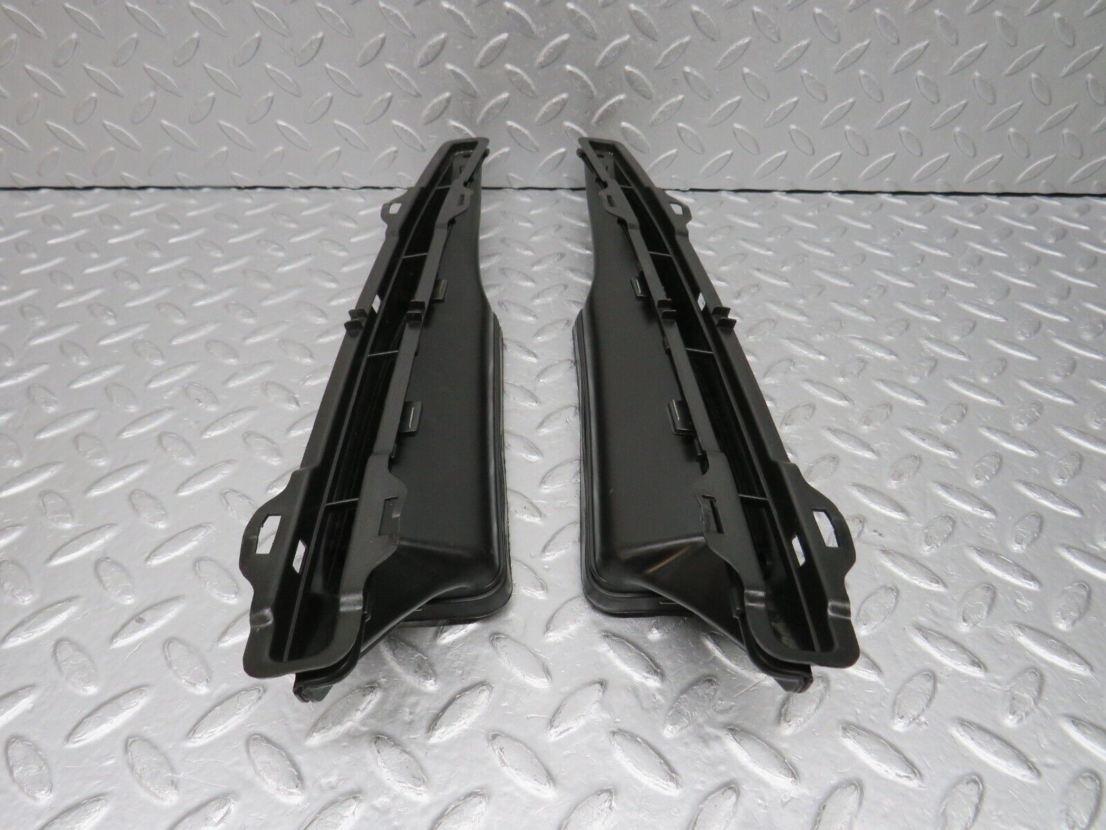 38558 Mercedes-Benz R129 280SL Coupe Dashboard Air Vent Duct 1298300219 1298300119