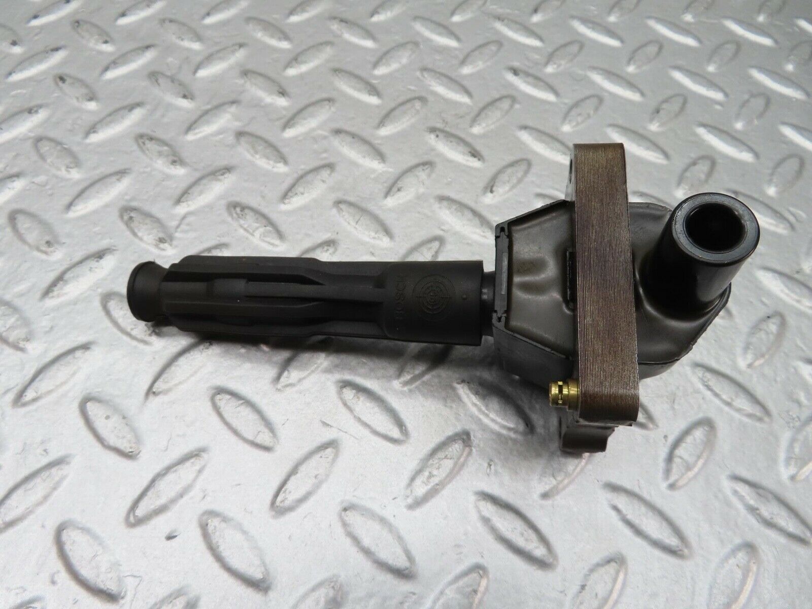 15052 Mercedes-Benz W140 S320 Ignition Coil Bosch 0001587003