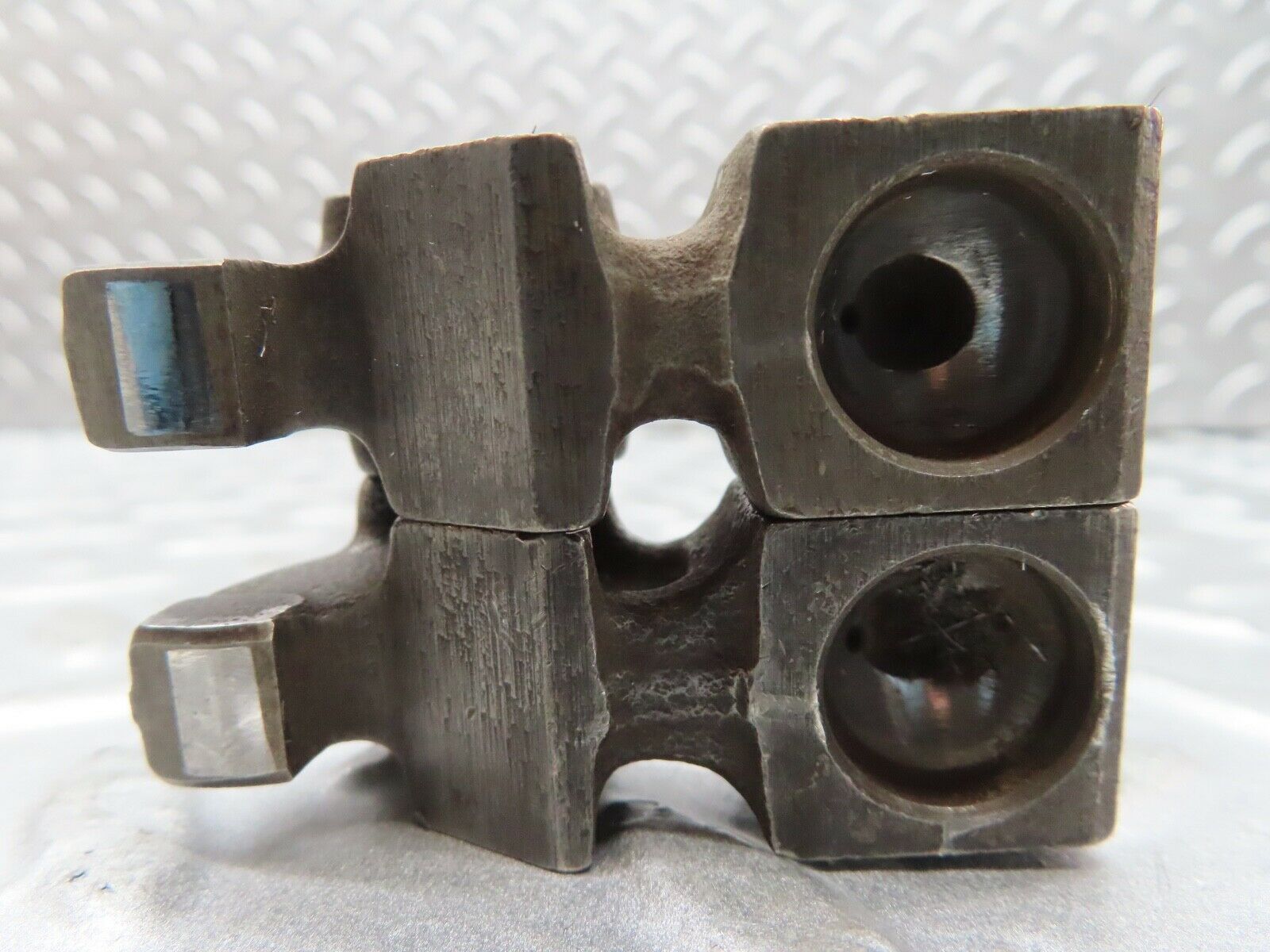 16954 Mercedes-Benz C123 280CE Coupe Valve Rocker Arm With Retaining Spring