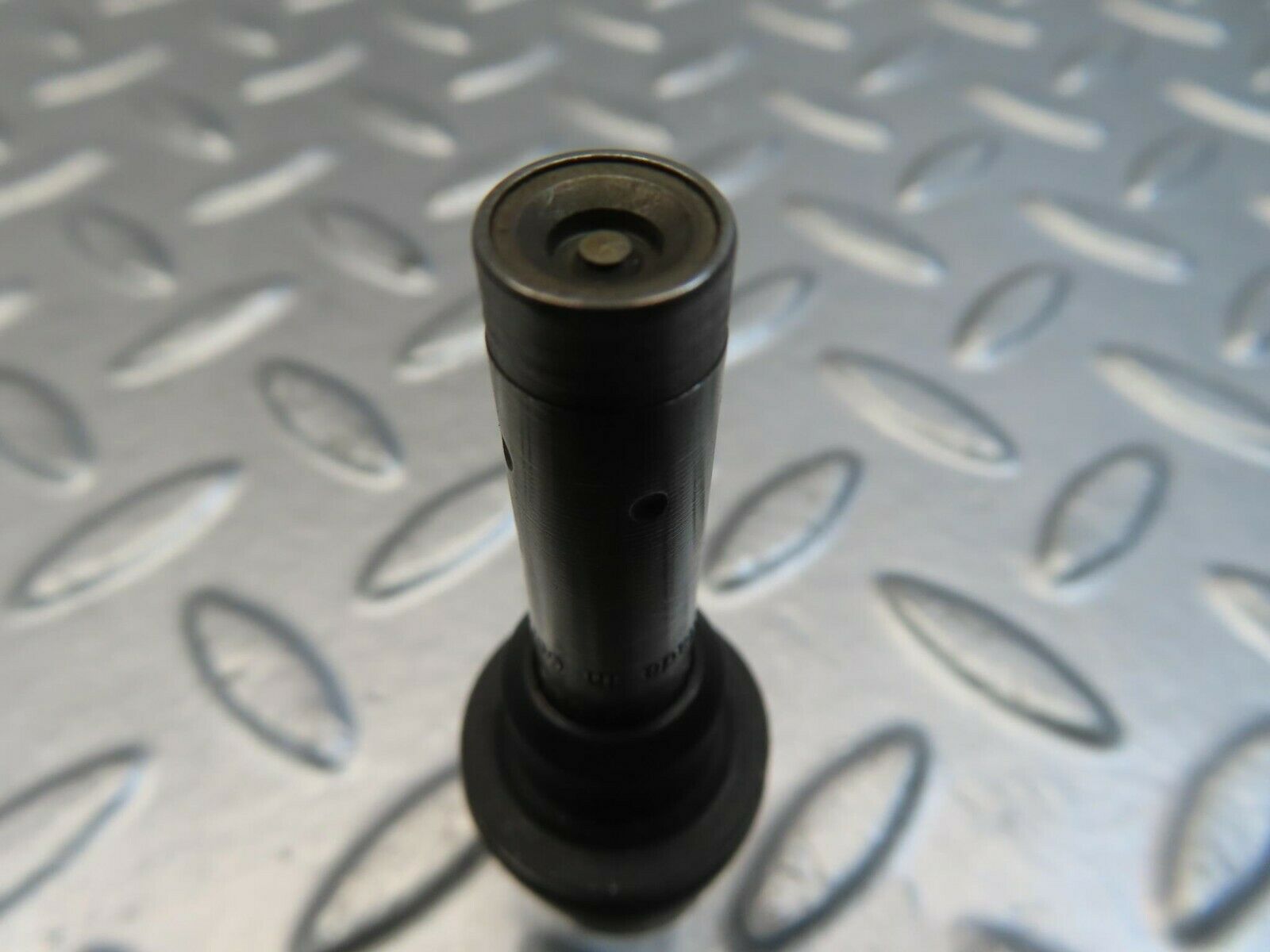 11477 Mercedes-Benz C123 230CE Coupe Fuel Injector Bosch 0437502010