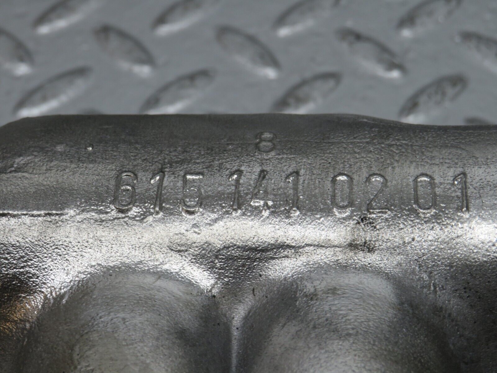 31142 Mercedes-Benz W123 200D Wagon Intake Manifold 6151410201