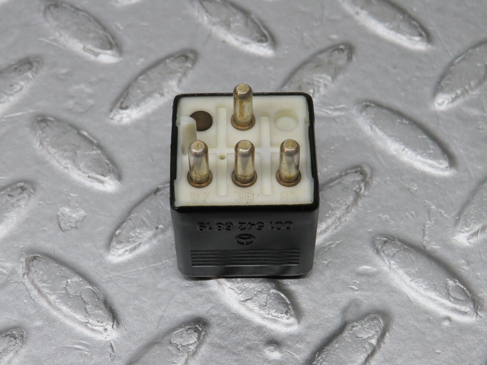 36088 Mercedes-Benz W126 420SE Fan Relay 0015426819