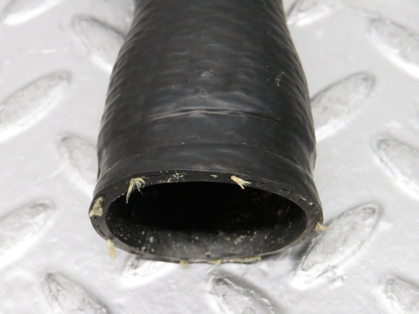 30722 Mercedes-Benz W201 190E 2.0L Water Hose Pipe
