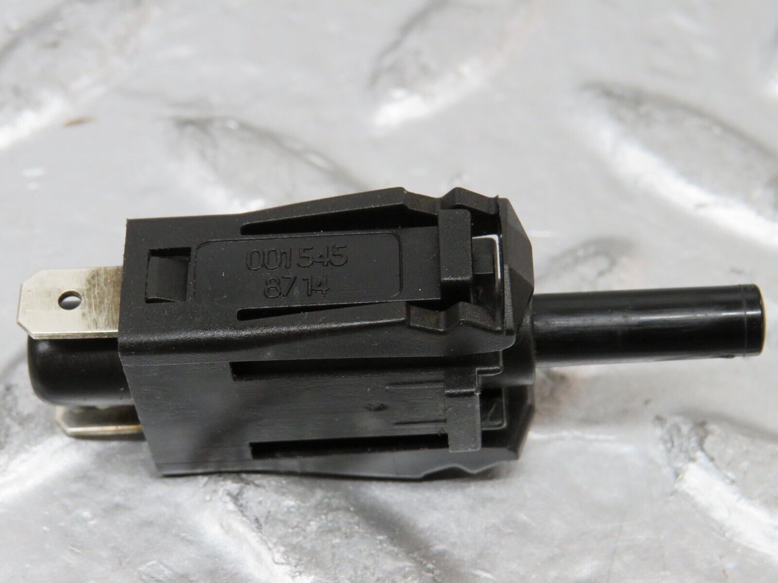 26721 Mercedes-Benz C124 220CE Coupe Door Contact Switch 0015458714