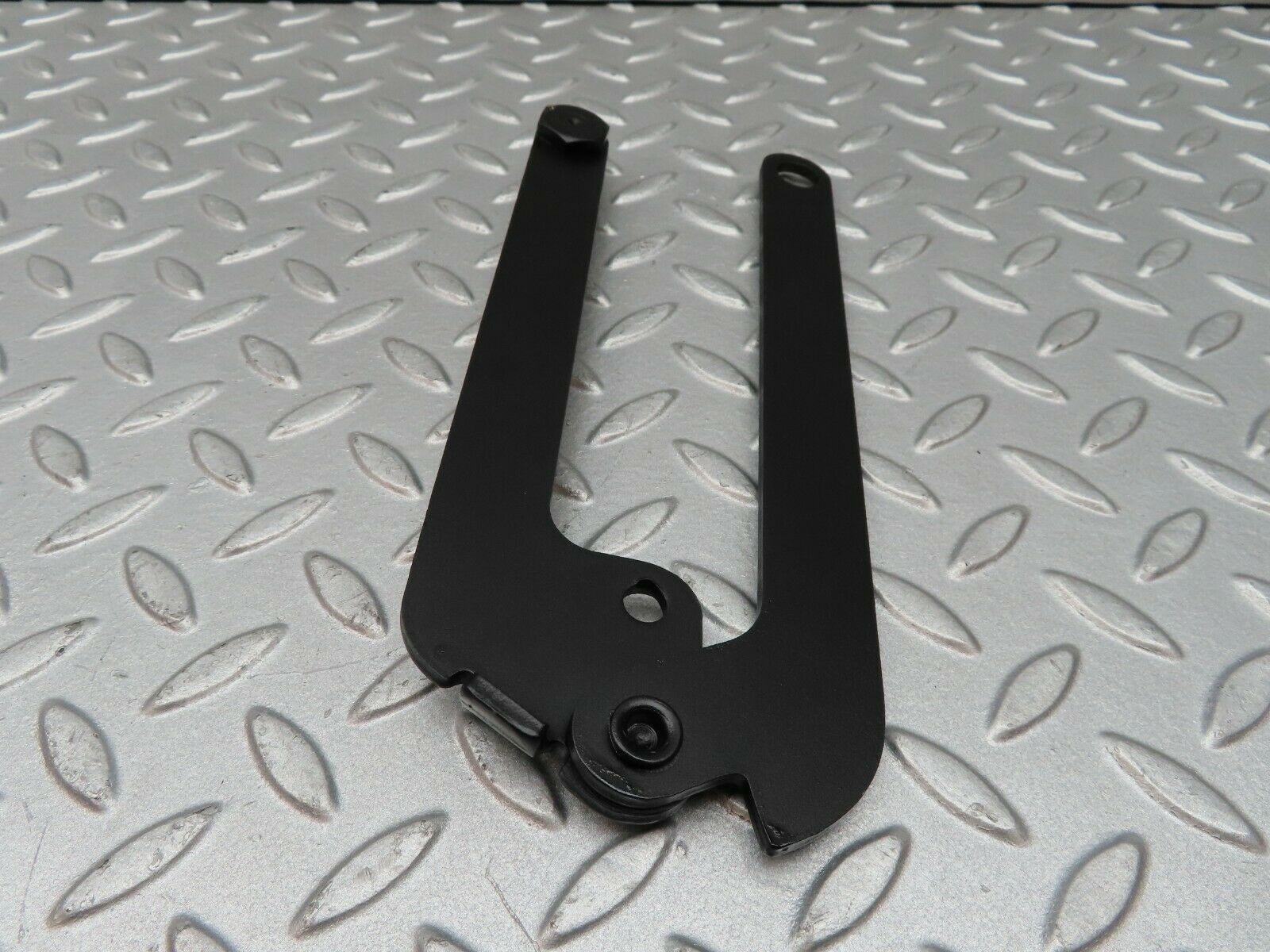 3619 Mercedes-Benz W108 280SE Right Bonnet Hinge