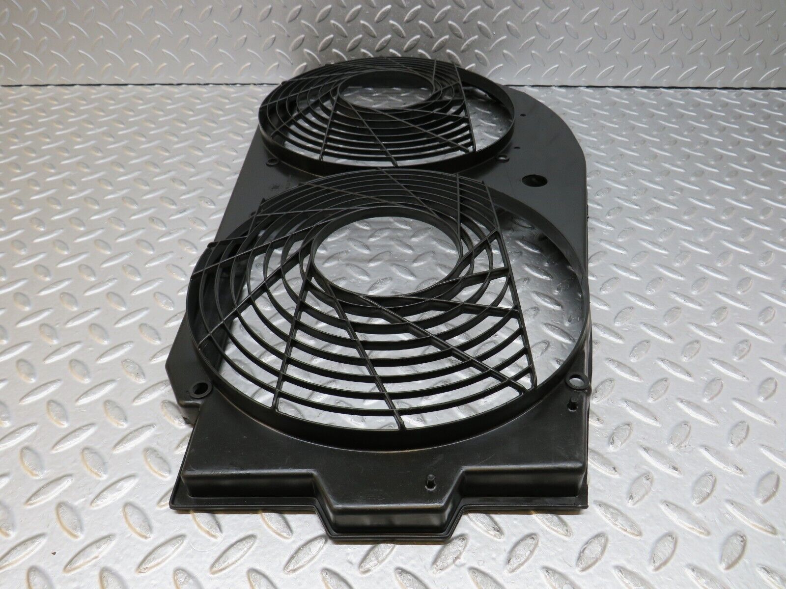 36193 Mercedes-Benz W126 420SE Radiator Fan Shroud Fan Cover 1265052355