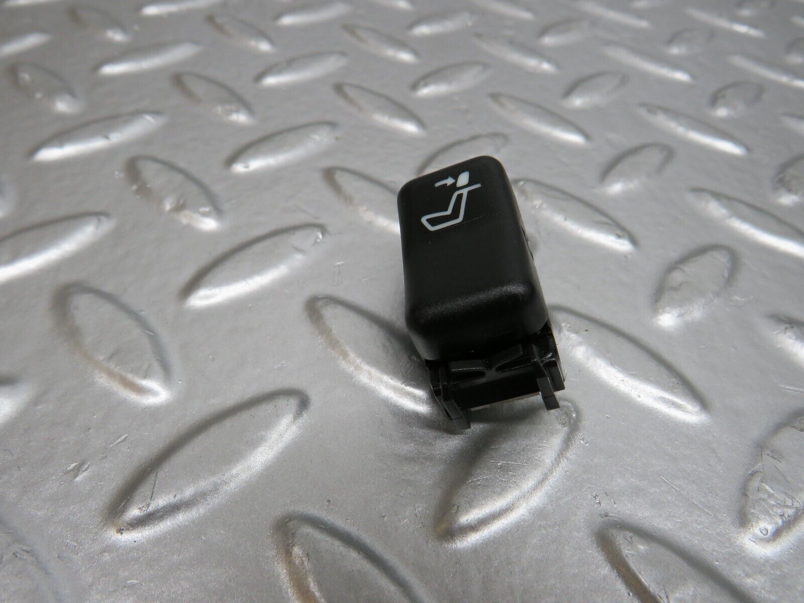 24673 Mercedes-Benz W140 S320 Head Rest Control Switch 1408205210