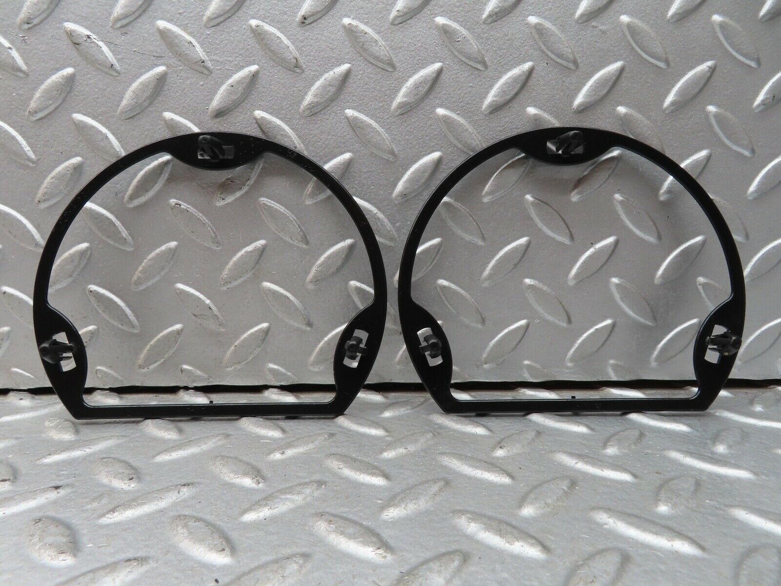 19404 Mercedes-Benz C140 CL420 Coupe Rear Speaker Mounting Ring 1408270130