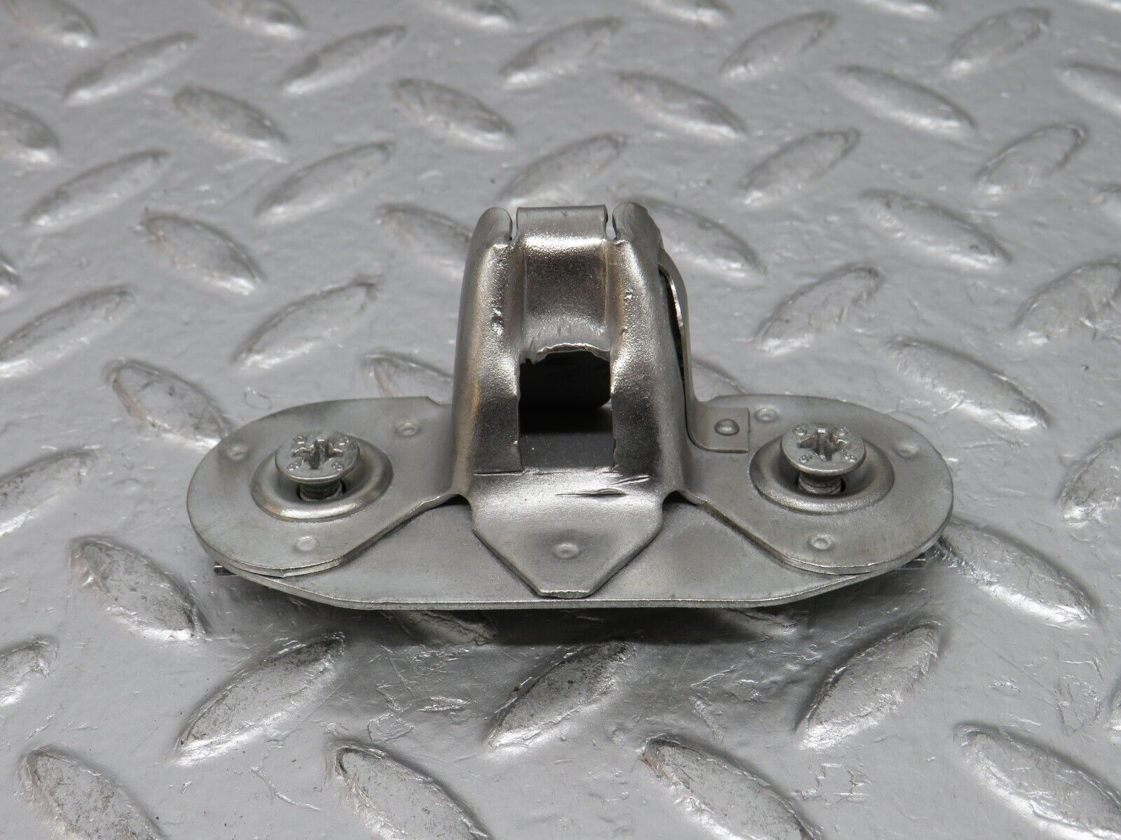 32259 Mercedes-Benz C107 350SLC Coupe Coupe Trunk Lock Latch