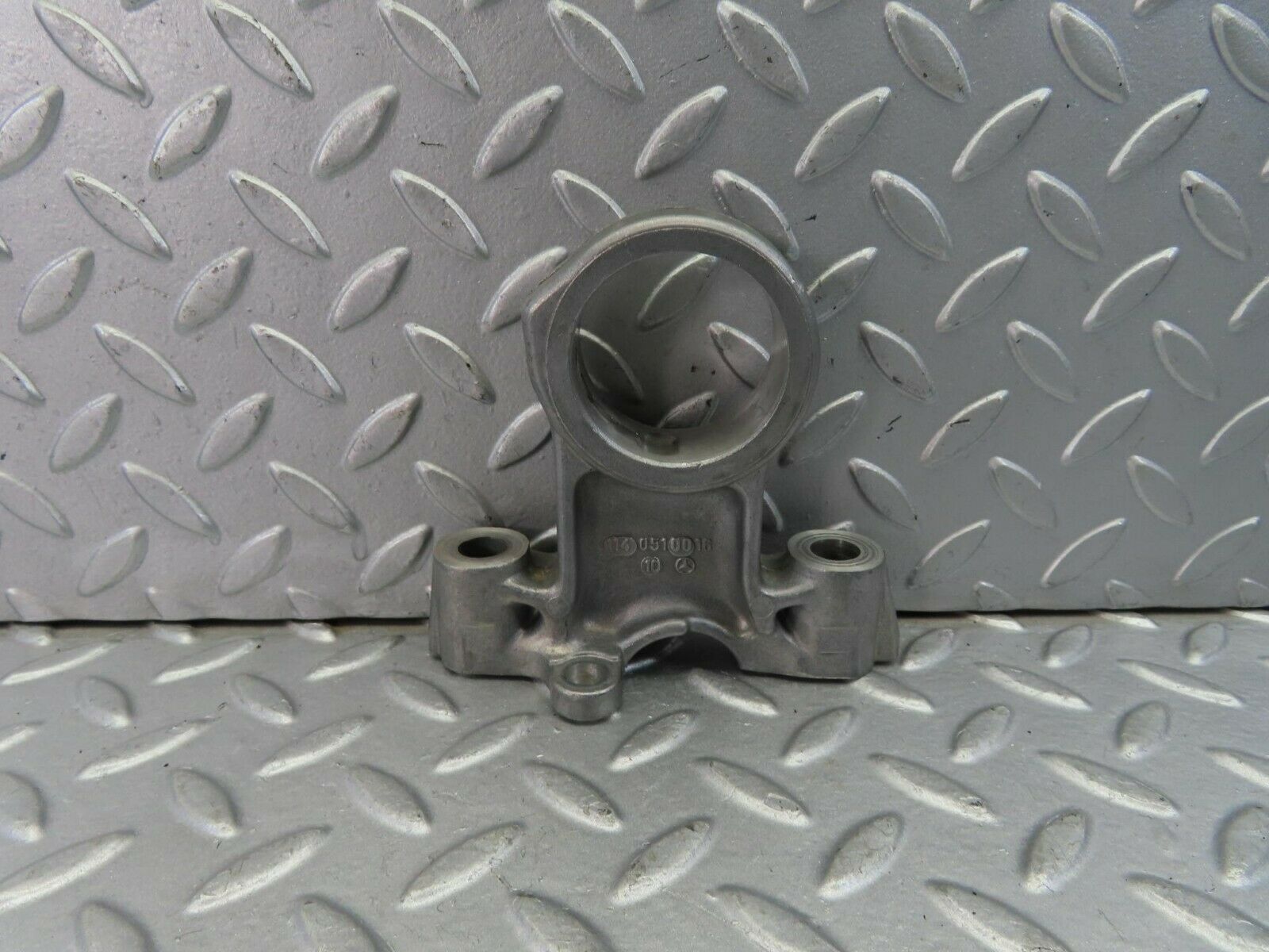 9125 Mercedes-Benz W108 Camshaft Tower Bearing 1140510016