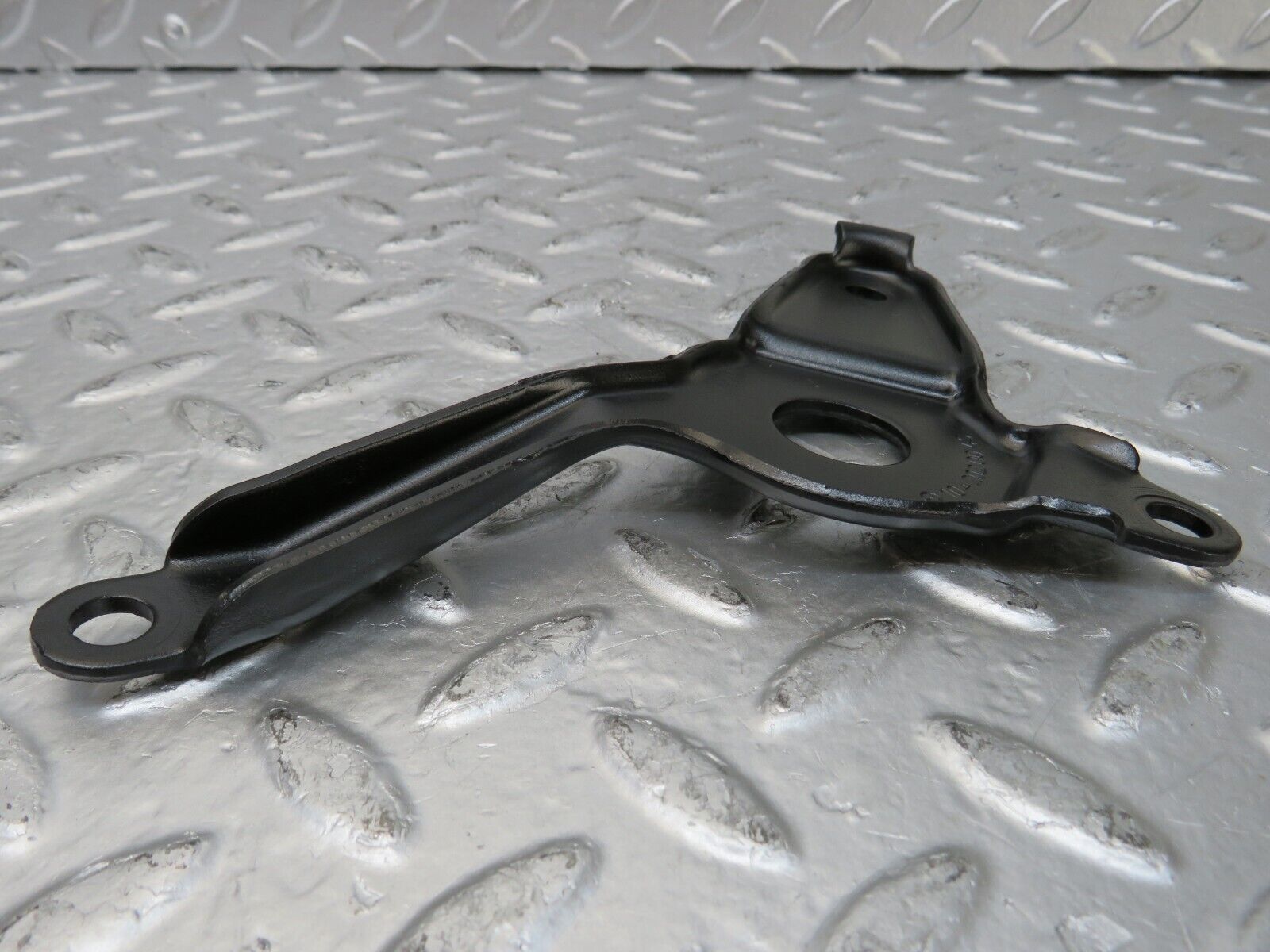 25948 Mercedes-Benz W124 280E Belt Tensioner Strut Bracket 1042020040