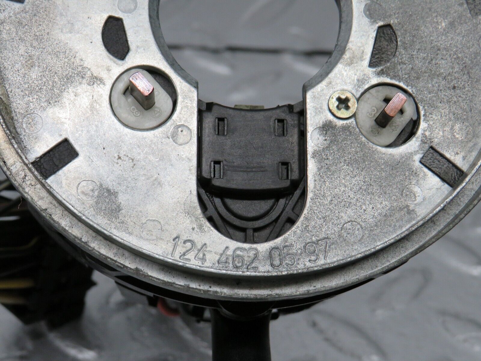 38768 Mercedes-Benz W201 190E 2.6L Indicator Wiper Stalk & Contact Plate 2015400544 1244620597