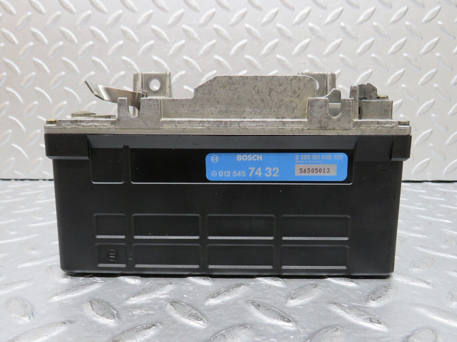 33277 Mercedes-Benz W202 C180 ABS Control Unit Bosch 0125457432 0265101040