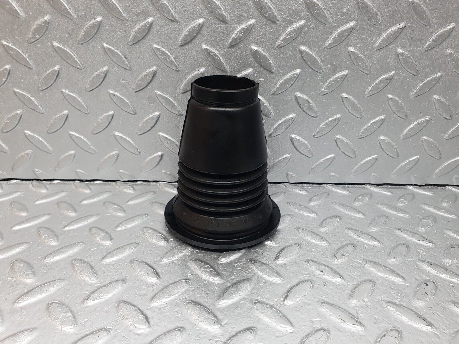 40890 Mercedes-Benz W126 300SE Steering Column Rubber Cover 1264620196